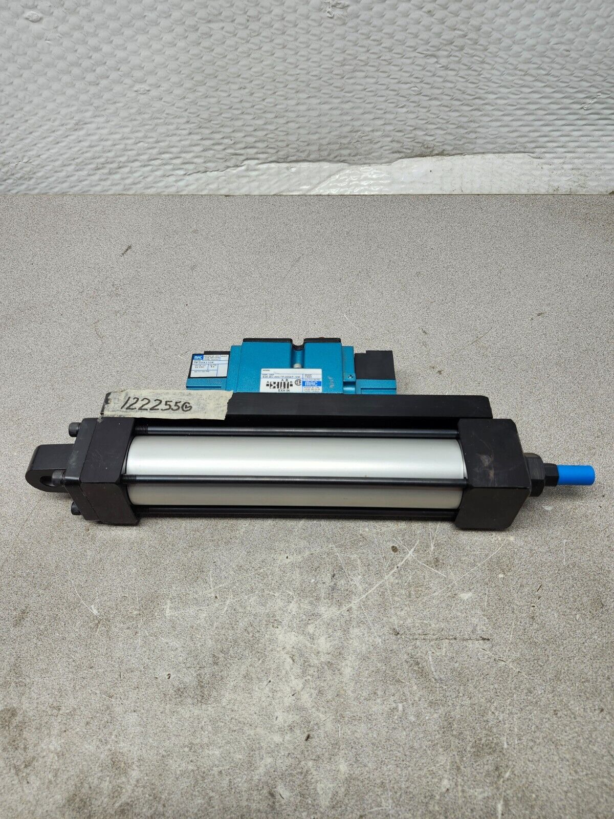 NEW STARCYL Hydraulic Cylinder Actuator A3A75-1.5X6.75 W/ MAC 82A-BC-000-TP-DDAP