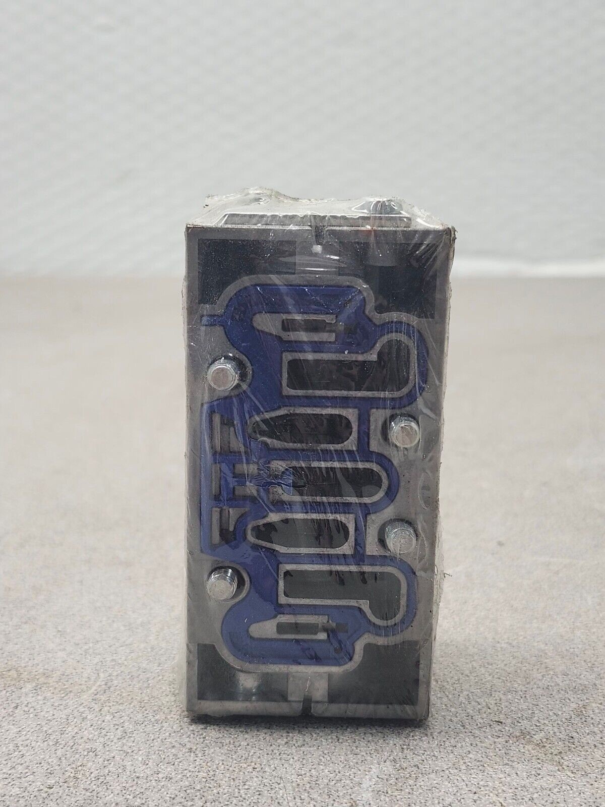 NEW NORGREN PNEUMATIC SOLENOID VALVE SXP9573-170-00