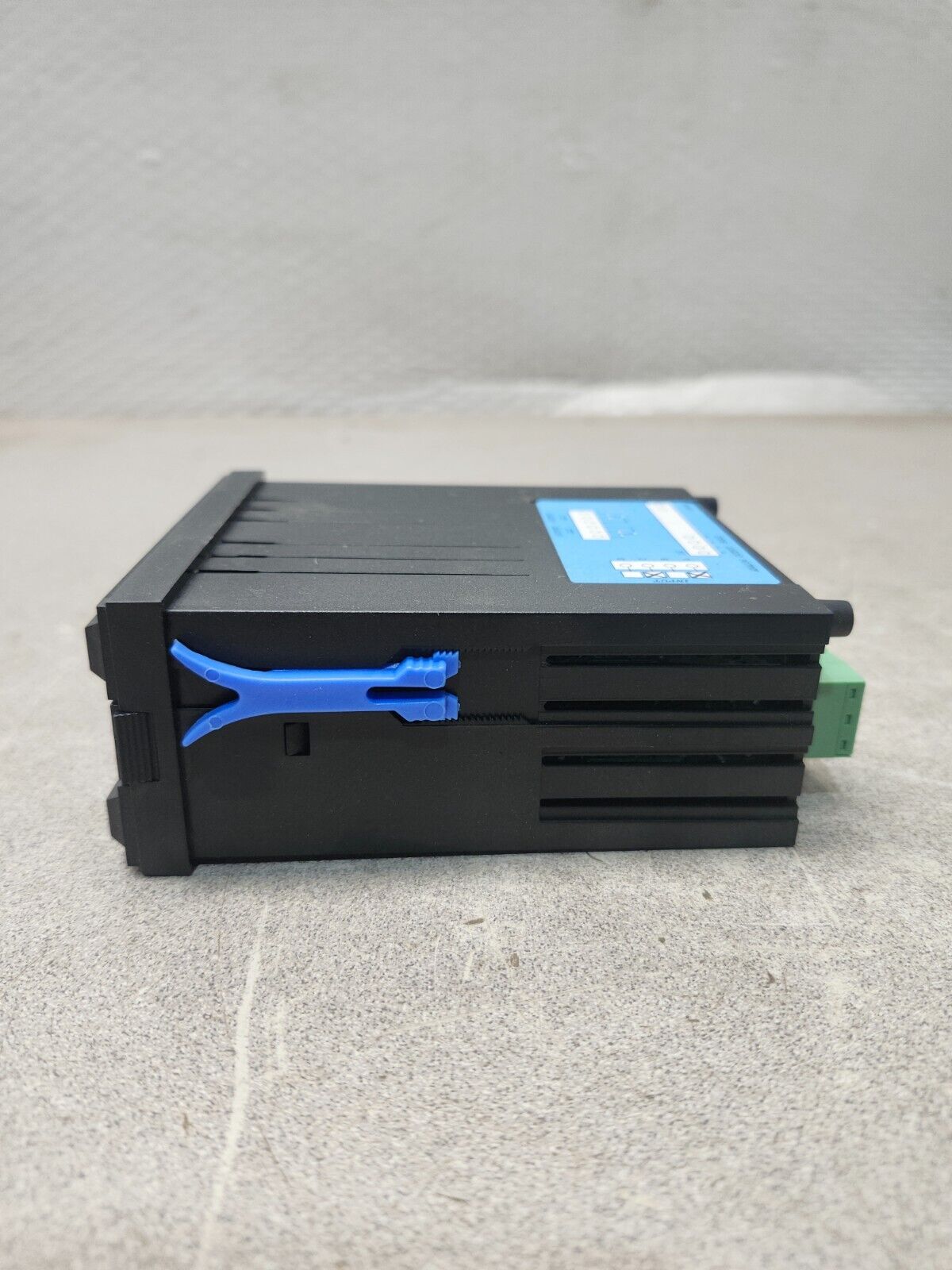 USED LOT OF 2 Omega Engineering Temperature Controller DP18-JC-A01