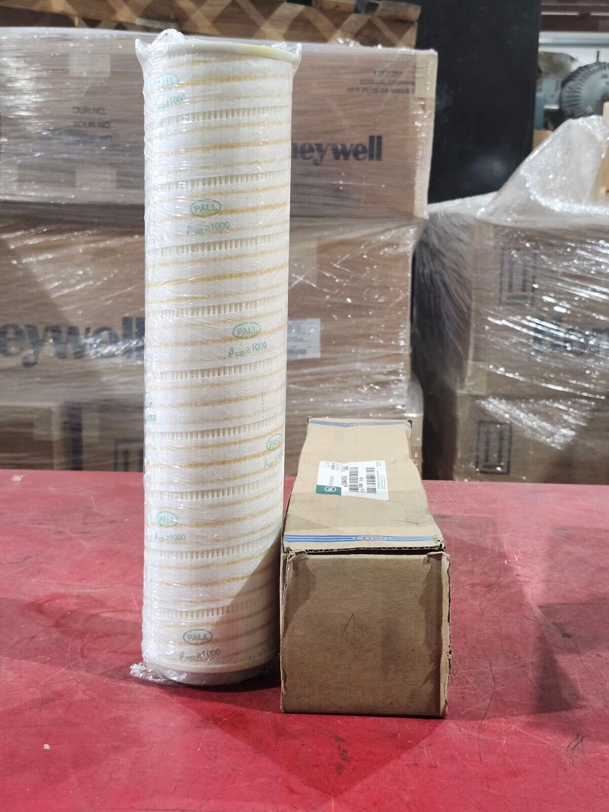 NEW IN BOX PALL HYDRAULIC FILTER HC8904FKS16H