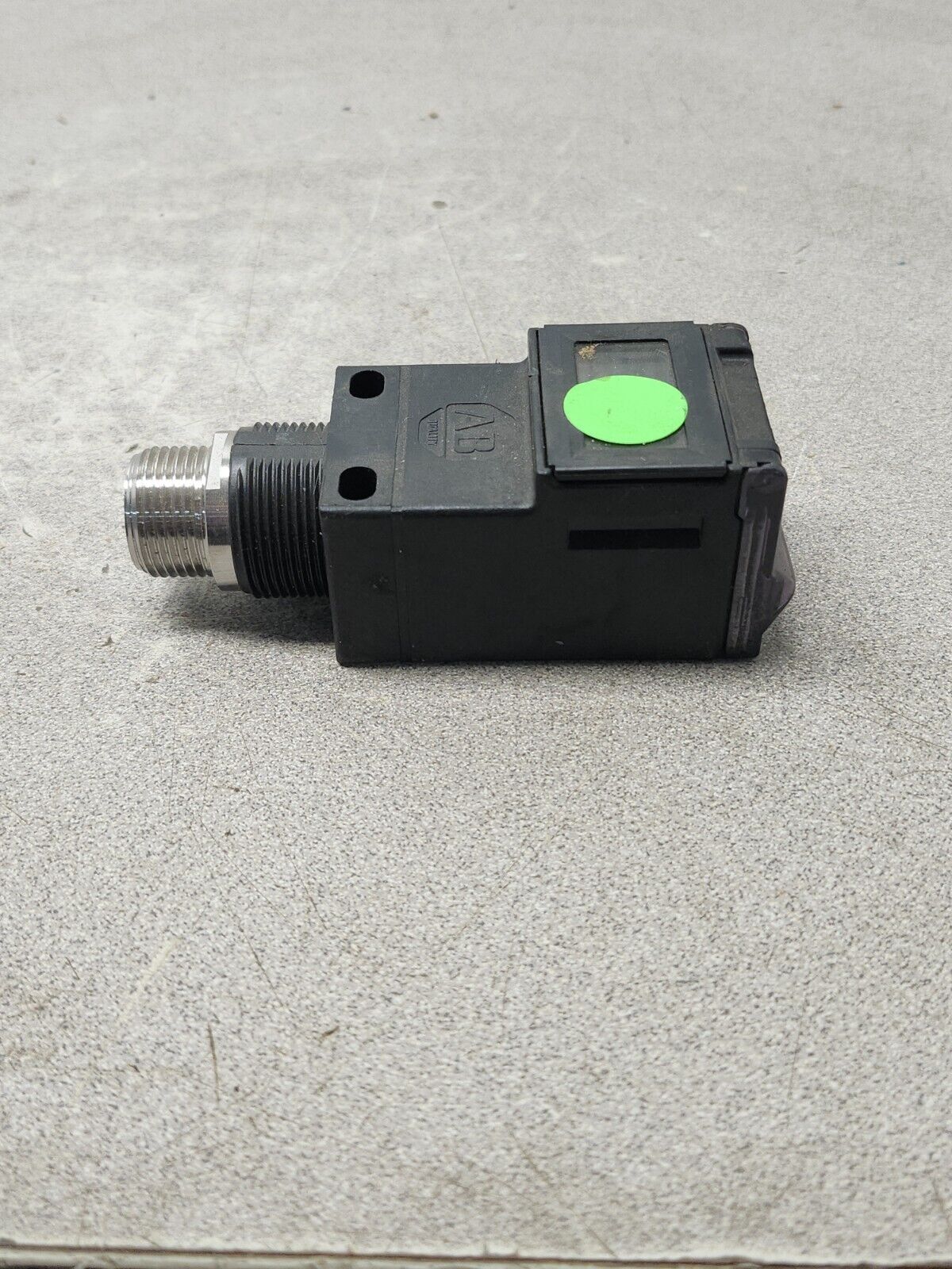 NEW NO BOX ALLEN BRADLEY PHOTO SWITCH 42GRU-9201-QD