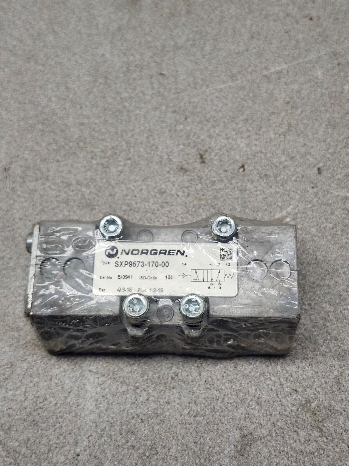 NEW NORGREN PNEUMATIC SOLENOID VALVE SXP9573-170-00