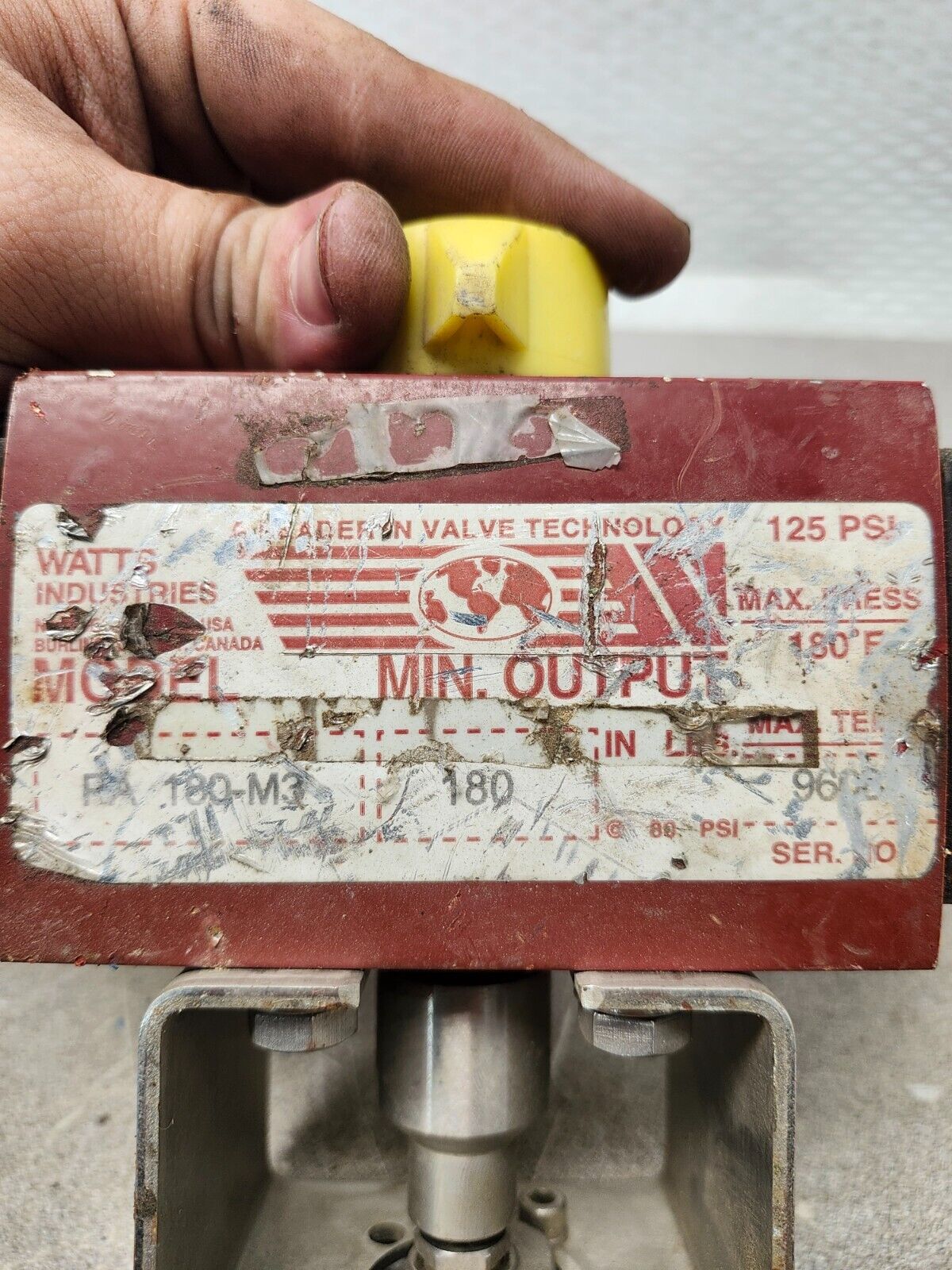 USED Contromatics Pneumatic Acuator PA-180-M3 W/1/4'' 2000WOG PSI VALVE