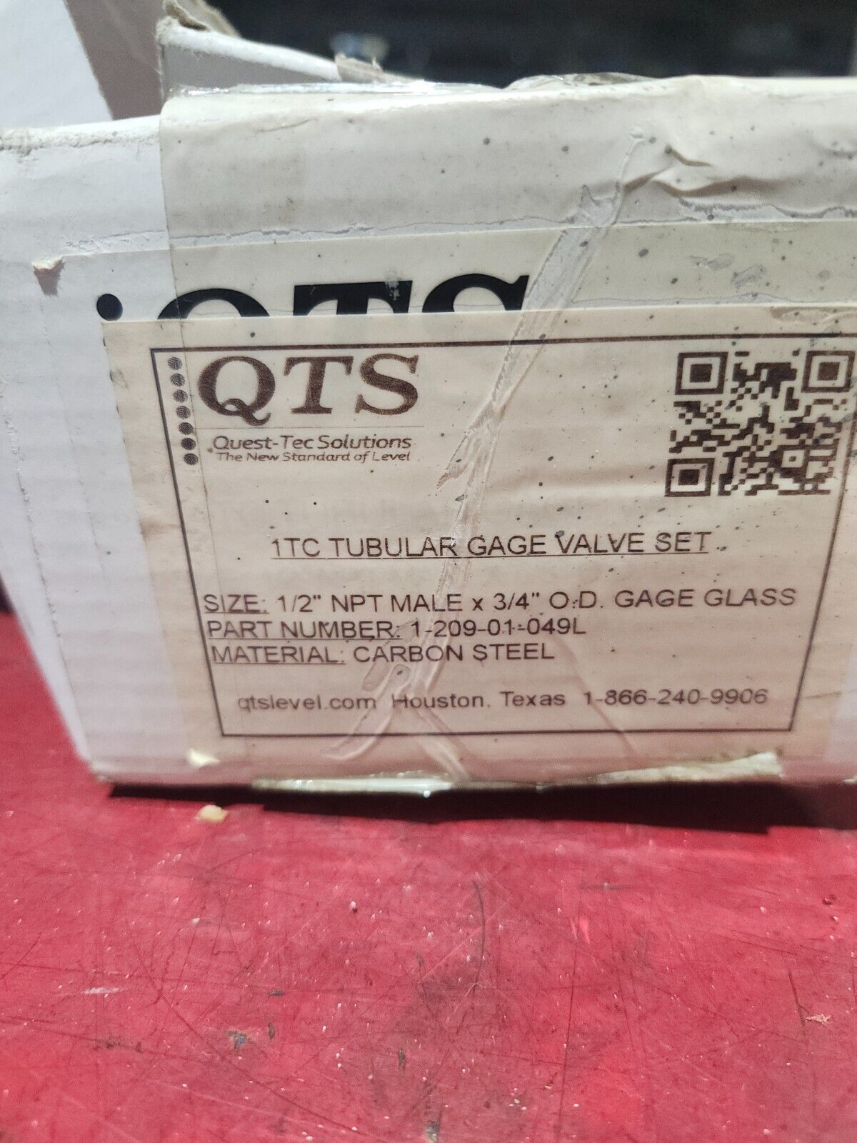 NEW IN BOX QTS TUBULAR GAGE VALVE SET 1/2" MALEX3/4" 1-209-01-049L