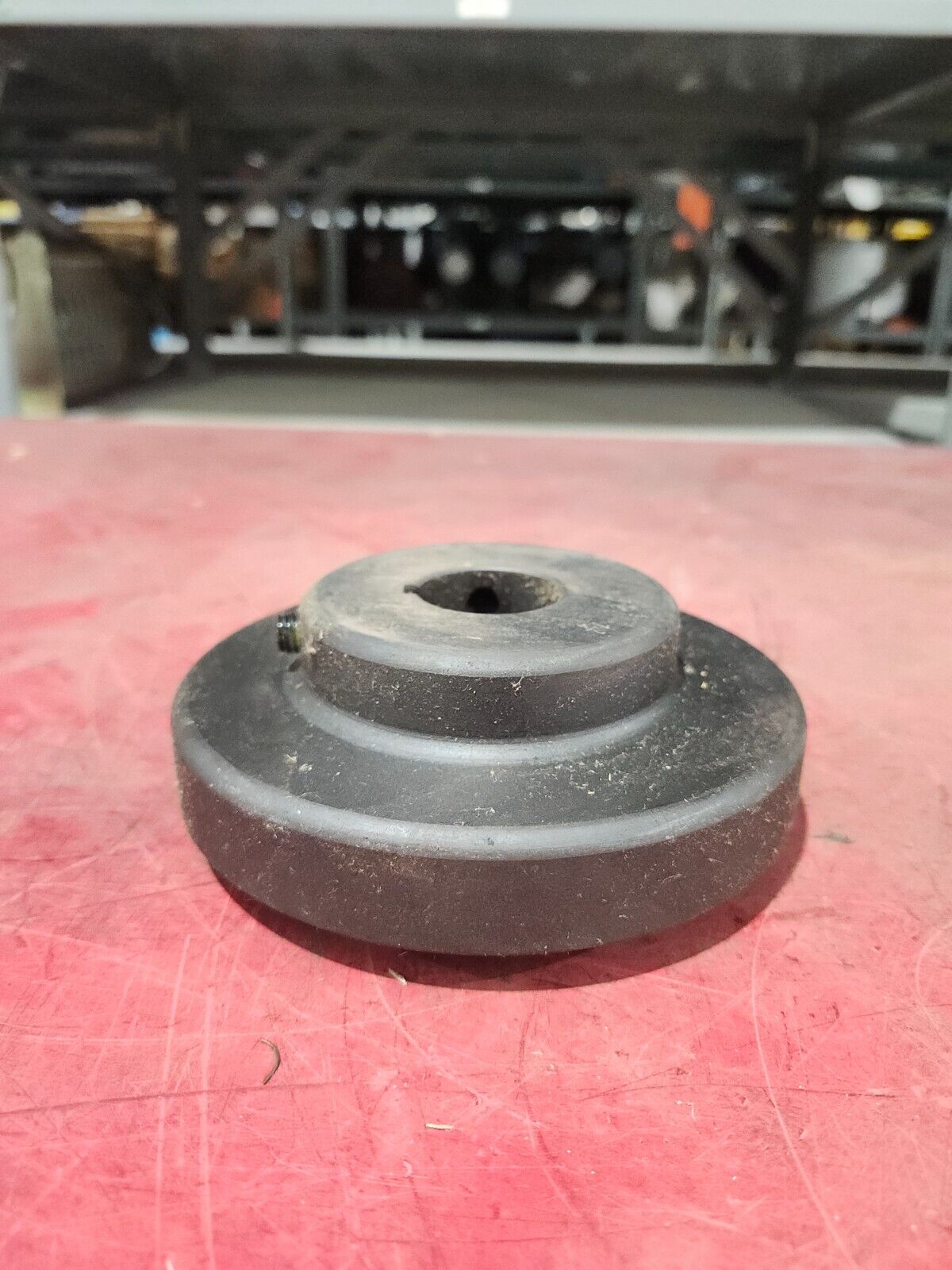 NEW IN BOX RWI 8S SLEEVE COUPLING FLANGE with KEYWAY 1-1/4'' BORE