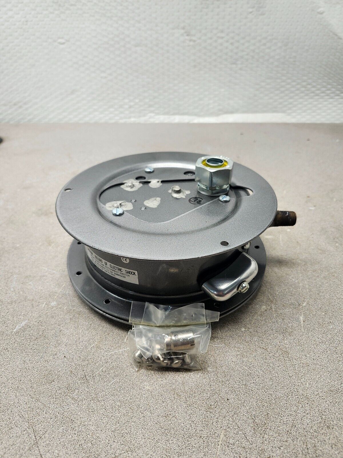 NEW IN BOX MERCOID PRESSURE SWITCH DSW-7233-804-1