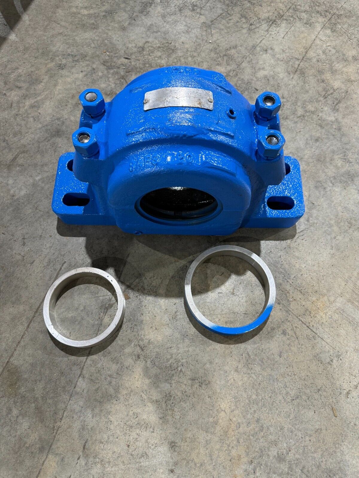 NEW SKF SAFS 20 PILLOW BLOCK BEARING HOUSING SAFS 220-11