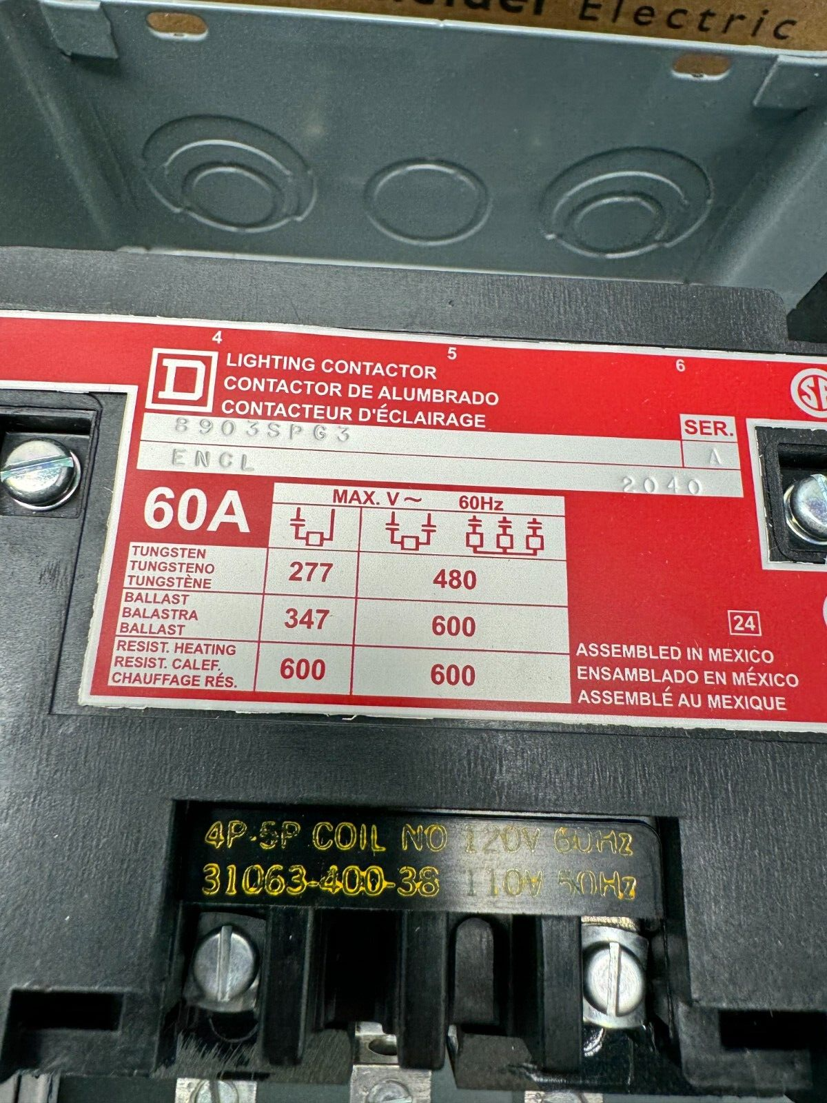 NEW SQUARE D 60AMP LIGHTING CONTACTOR IN ENCLOSURE 110/120V. COIL 8903SPG3V02