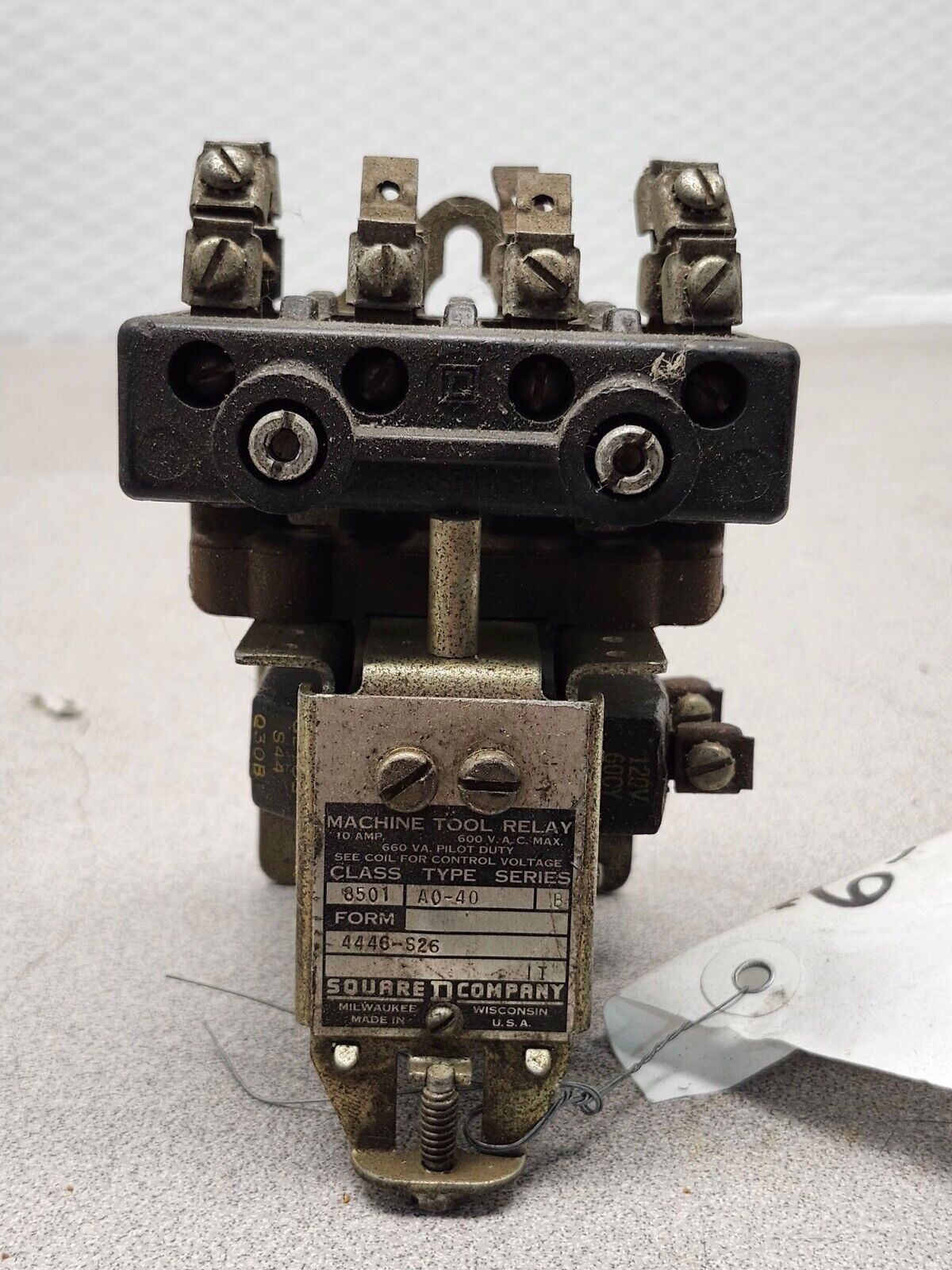 USED Square D Ser B Machine Tool Relay 110/120V 50/60Cy Coil 8501-A0-40