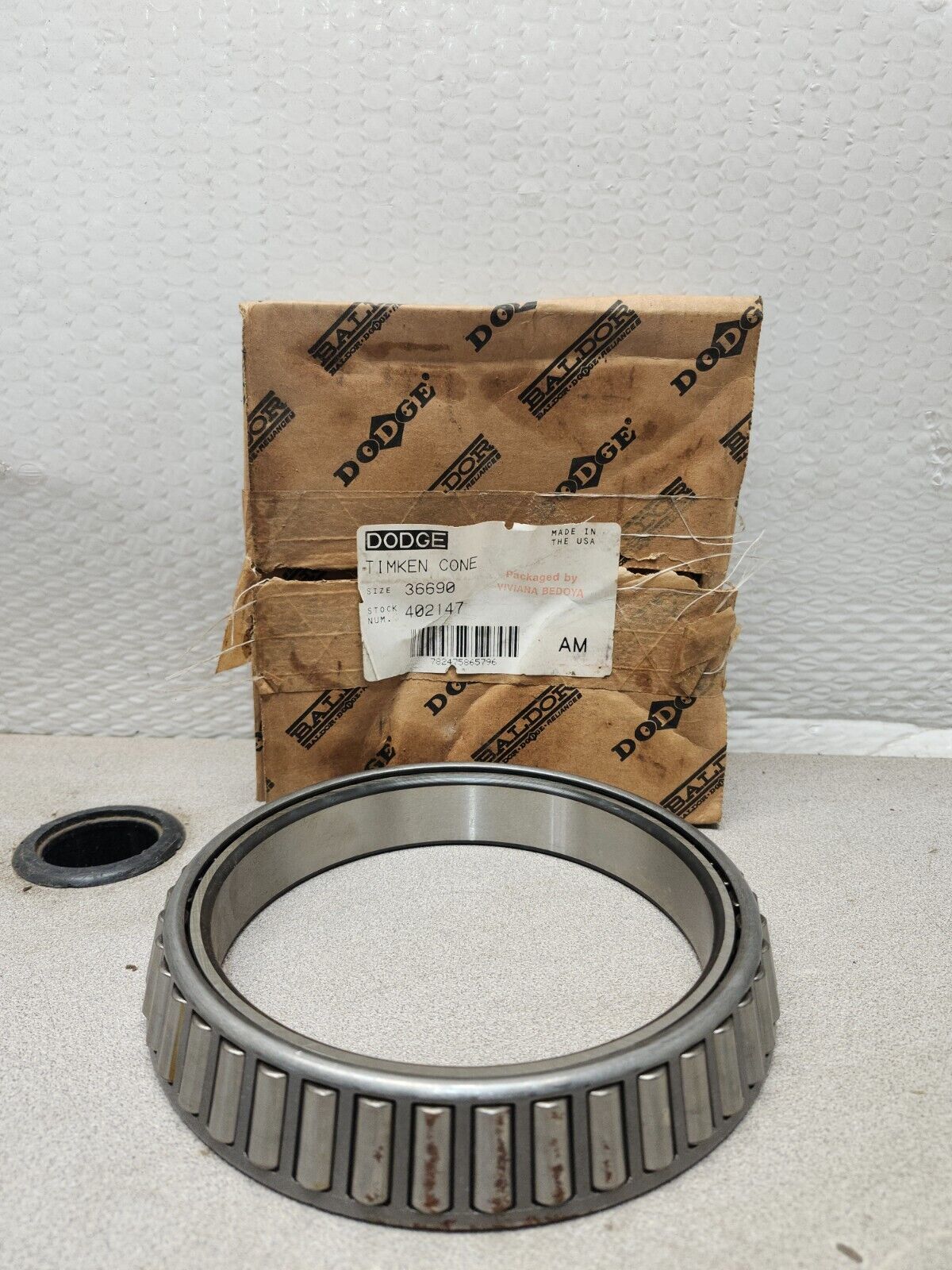 NEW IN BOX DODGE Tapered Roller Bearing TIMKEN CONE 36690