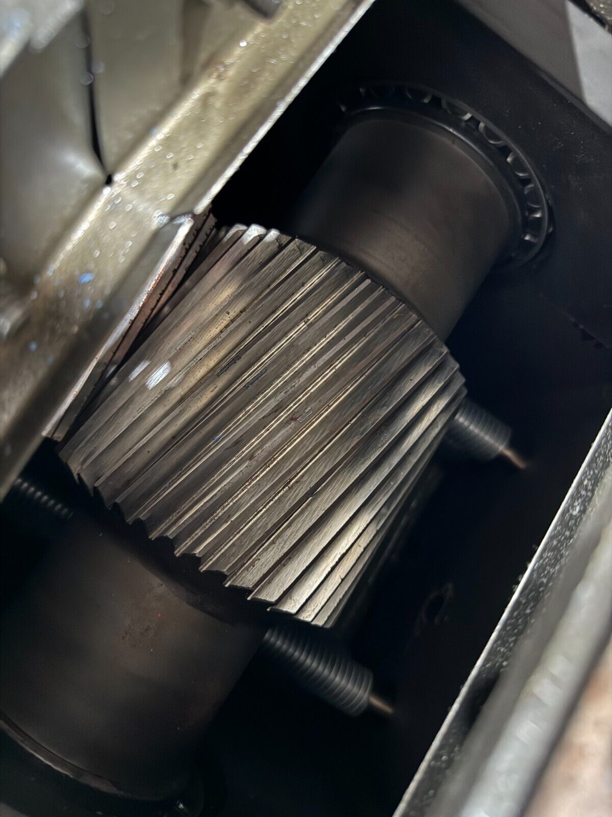 USED FALK ENCLOSED GEAR DRIVE SPEED REDUCER 2.075 RATIO 385A1-AS