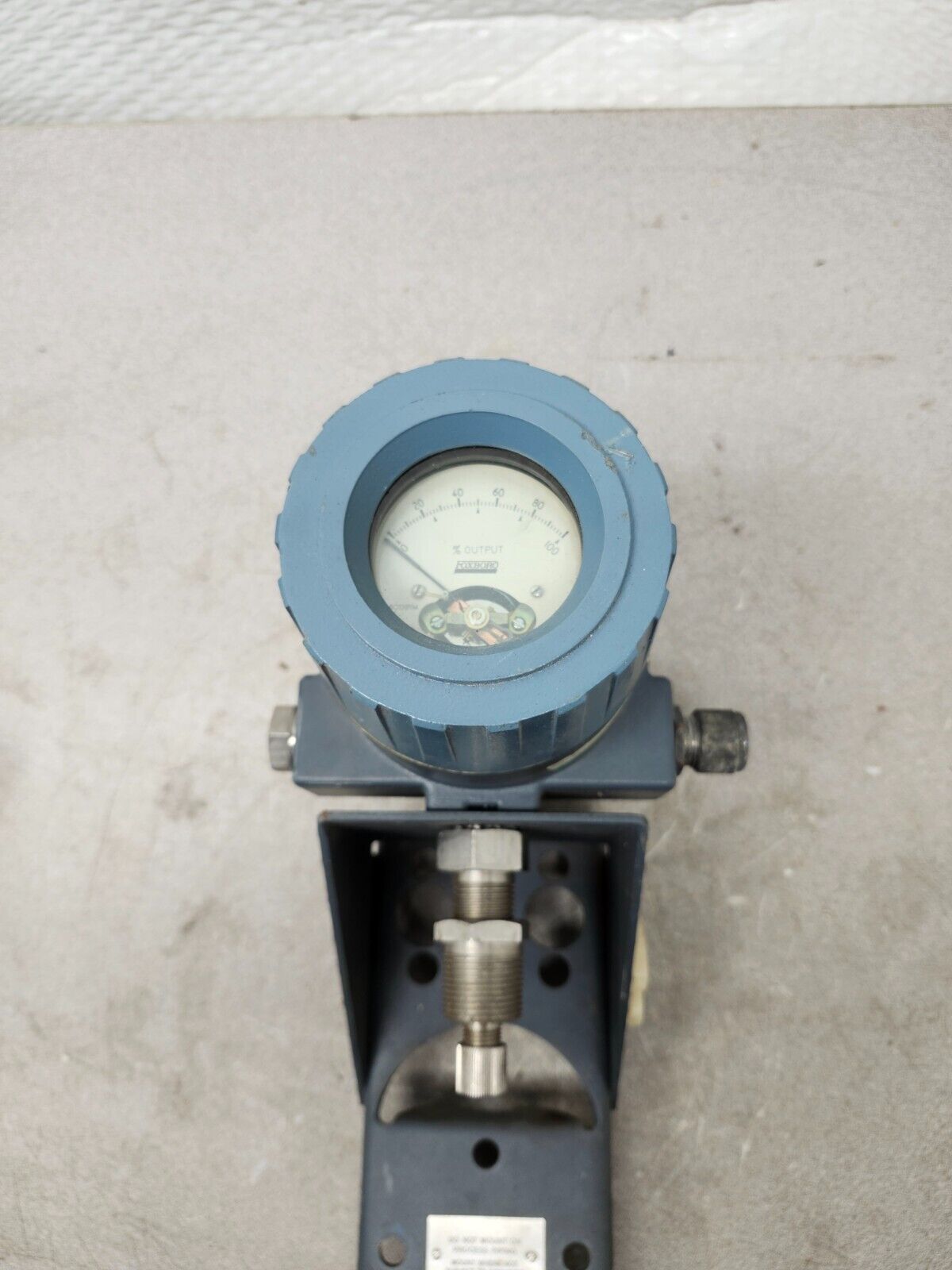 USED FOXBORO VORTEX FLOWMETER MODEL E83 L-01S10SIR-AJ