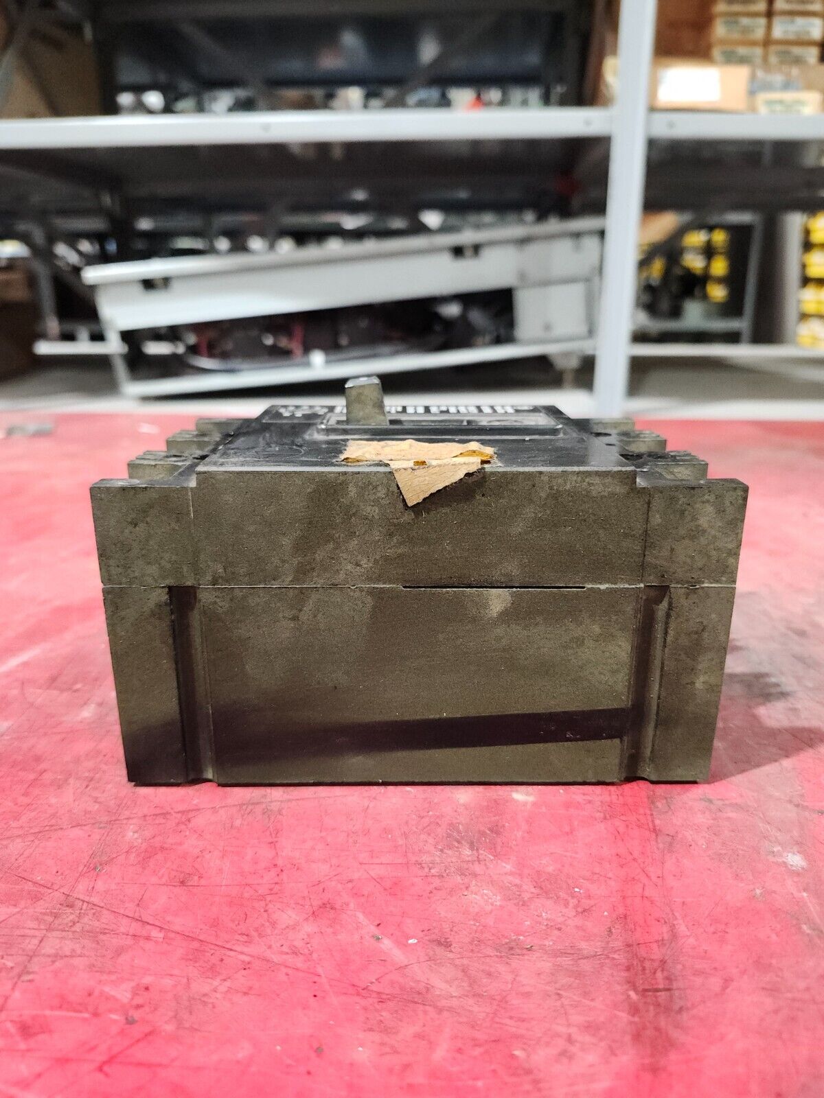 USED WESTINGHOUSE CIRCUIT BREAKER 600VAC 3-POLES 100AMPS MCP331000RC