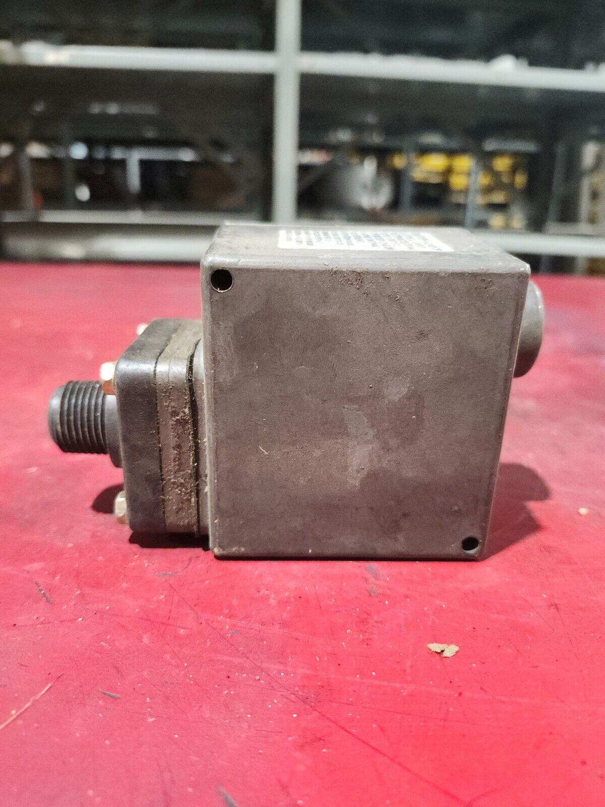 USED IMO BARKSDALE PRESSURE SWITCH E1H-B15-P6-PLSV