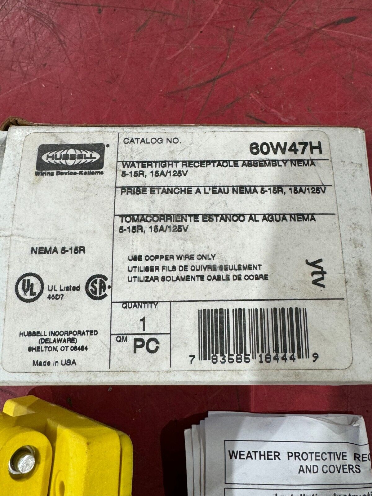 NEW IN BOX HUBBELL 15AMP 125V. WATERTIGHT RECEPTACLE 60W47H