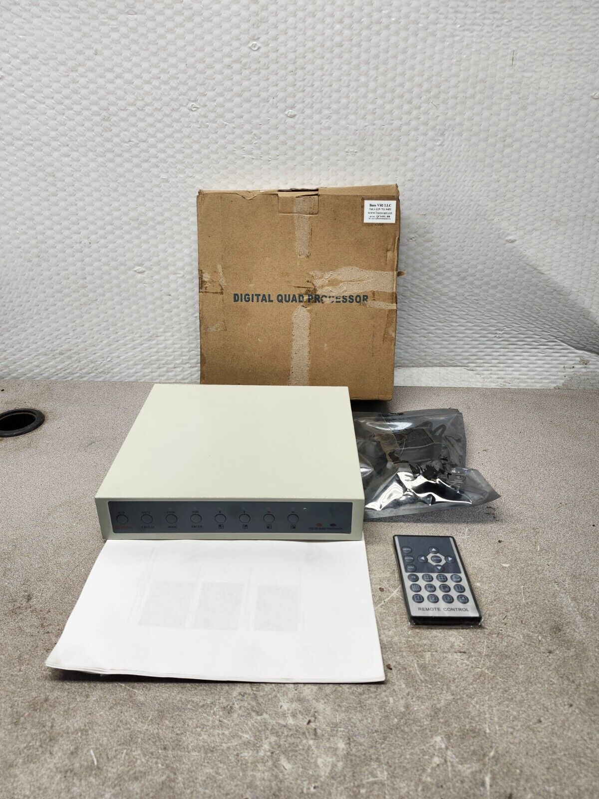 NEW IN BOX VRI LLC DIGITAL QUAD PROCESSOR QCS4XL-BB