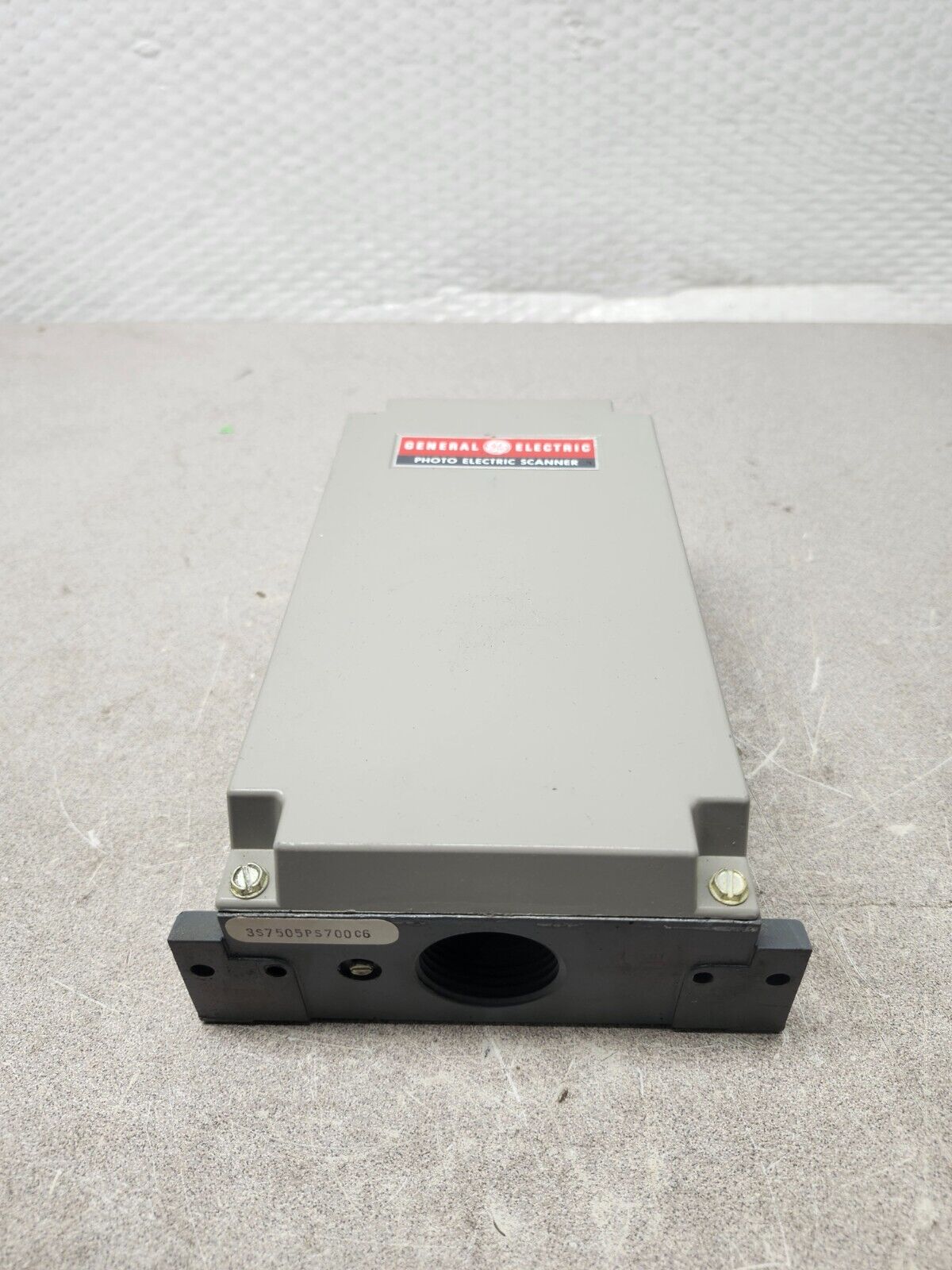 NEW IN BOX GENERAL ELECTRIC REFLEX CONTROL 3S7505PS700C6