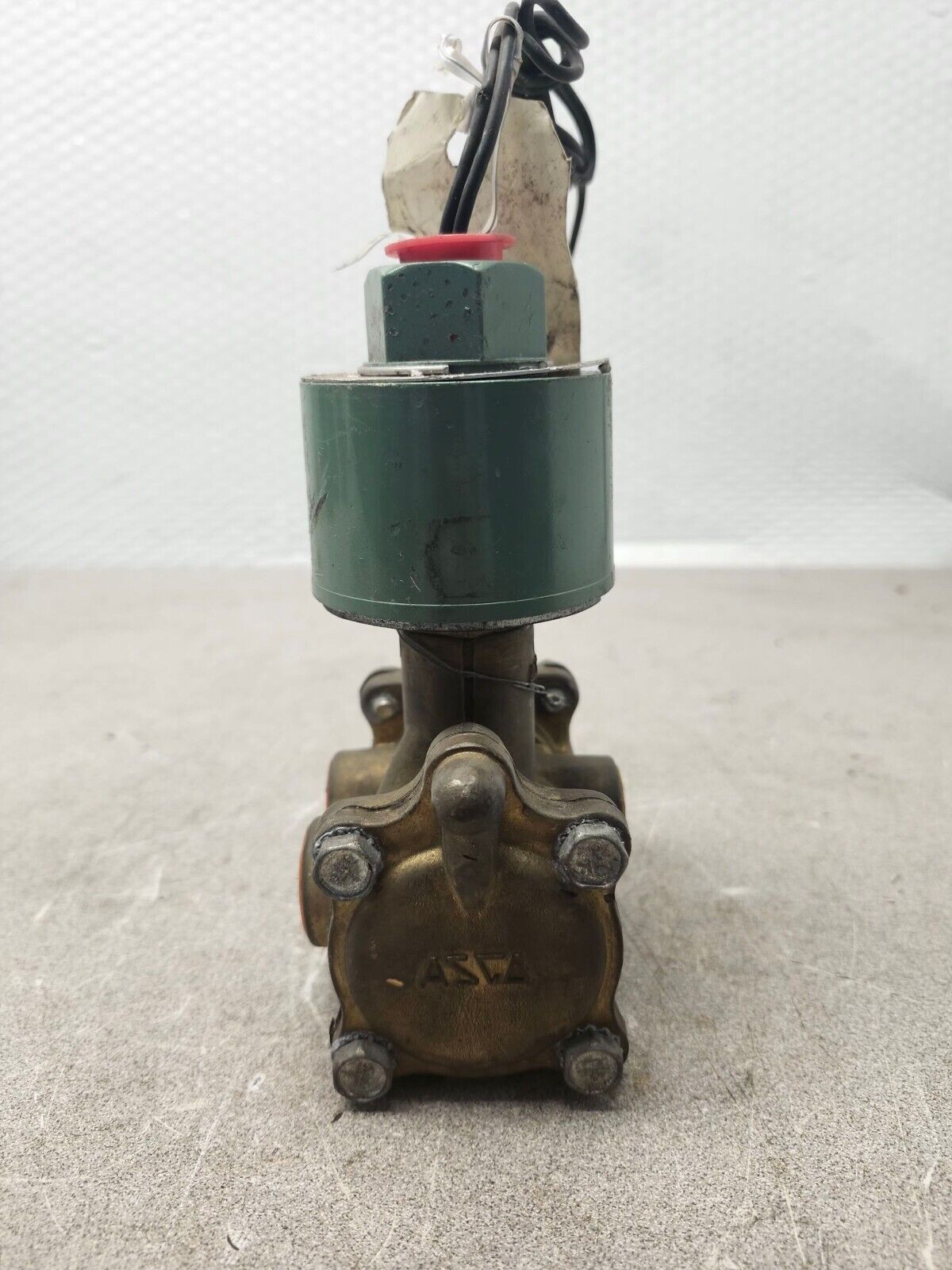 NEW NO BOX Asco Red-hat Solenoid Valve 120v-ac 1/2in 831667