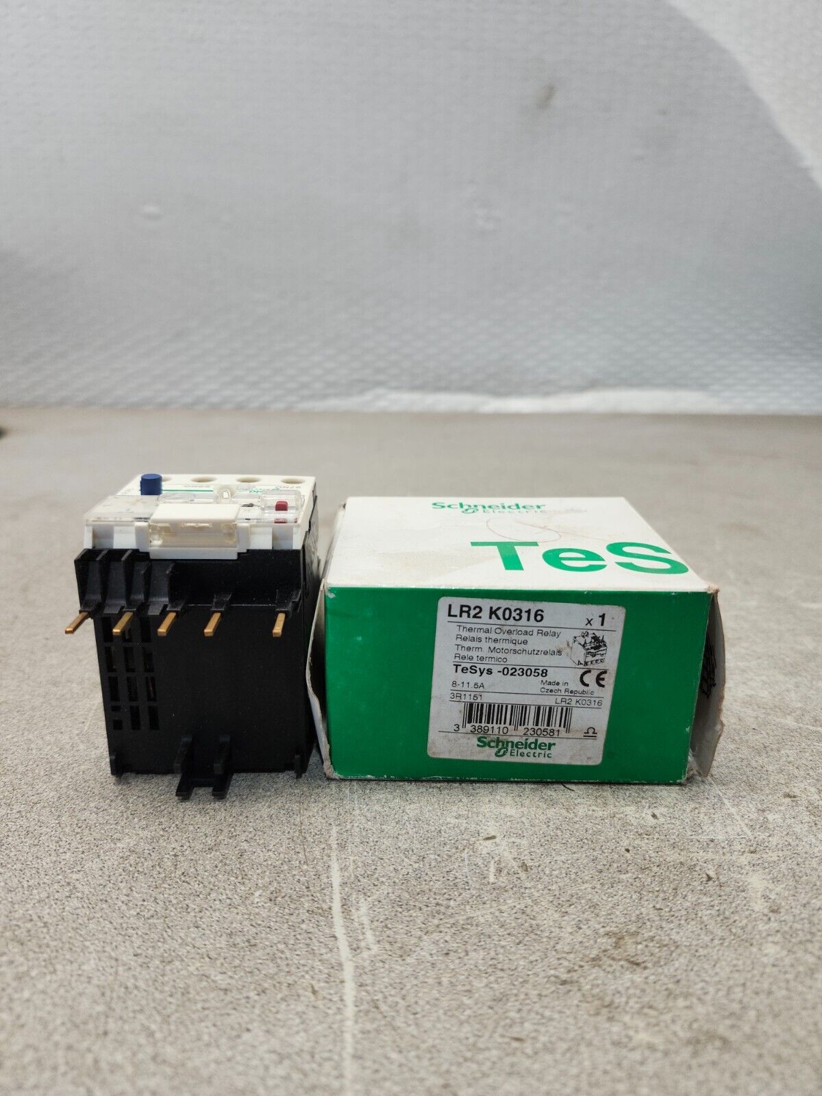 NEW IN BOX SCHNEIDER ELECTRIC THERMAL OVERLOAD RELAY LR2 K0316