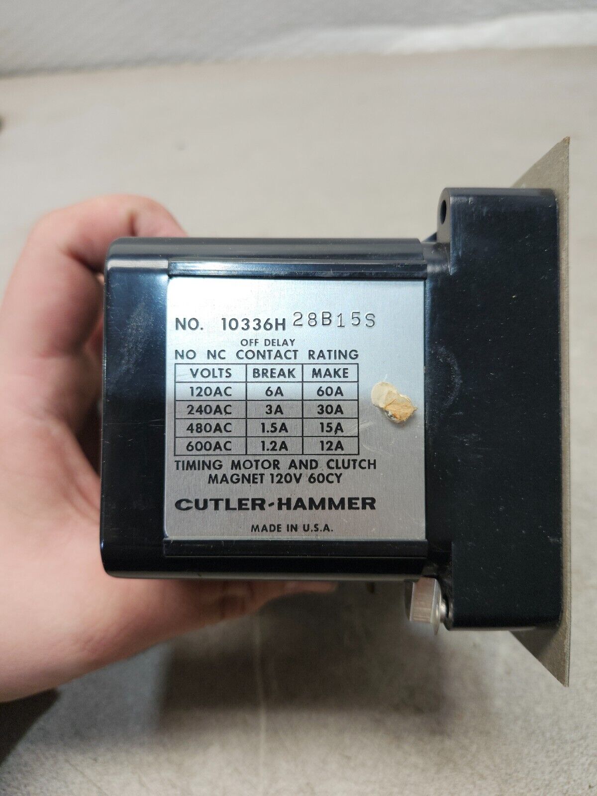 NEW IN BOX CUTLER-HAMMER TIMER 10336H28B15S