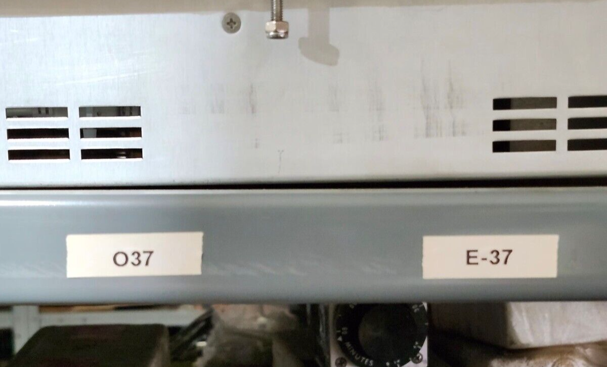 NEW IN BOX ALLEN BRADLEY PNEUMATIC TIMING RELAY 849-ZAB32