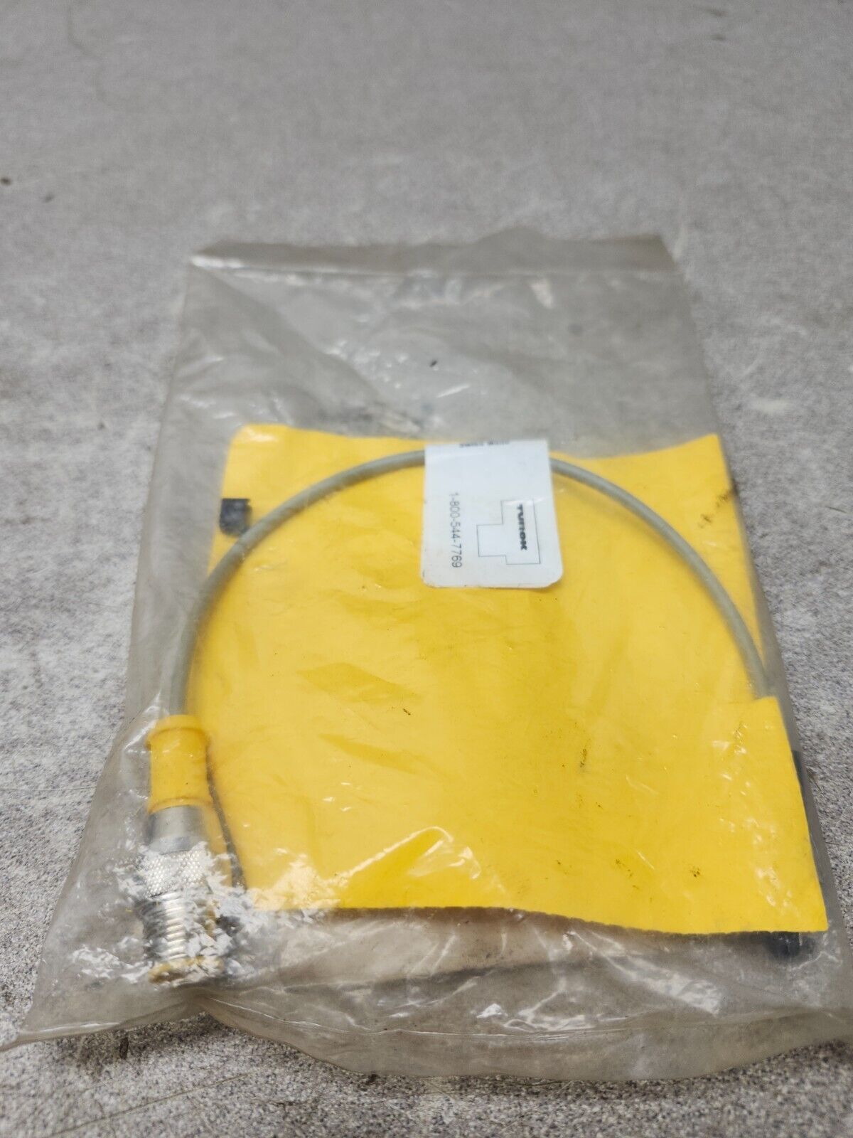 NEW IN BAG Turck Screw Proximity Sensor BIM-INT-AP6X-0.2M-RS 4T W/MTG