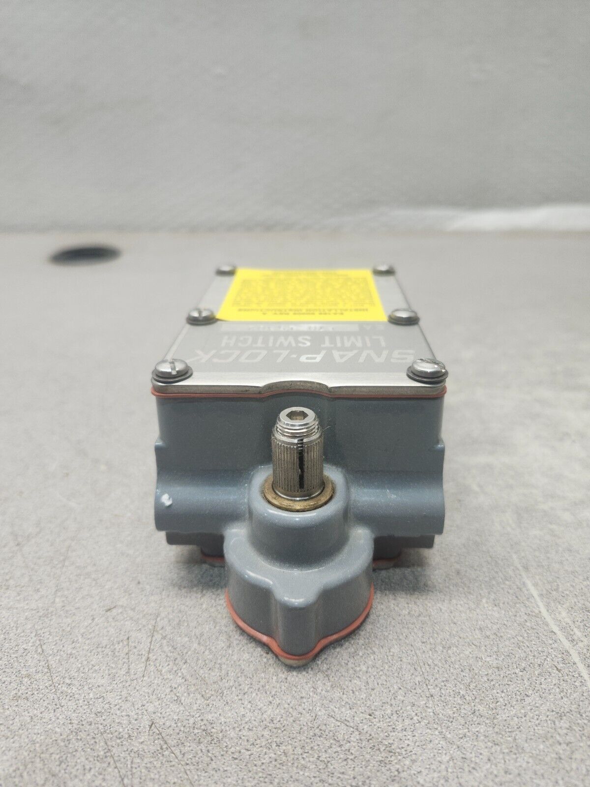 NEW IN BOX NAMCO SNAP-LOCK LIMIT SWITCH EA170 15302 N