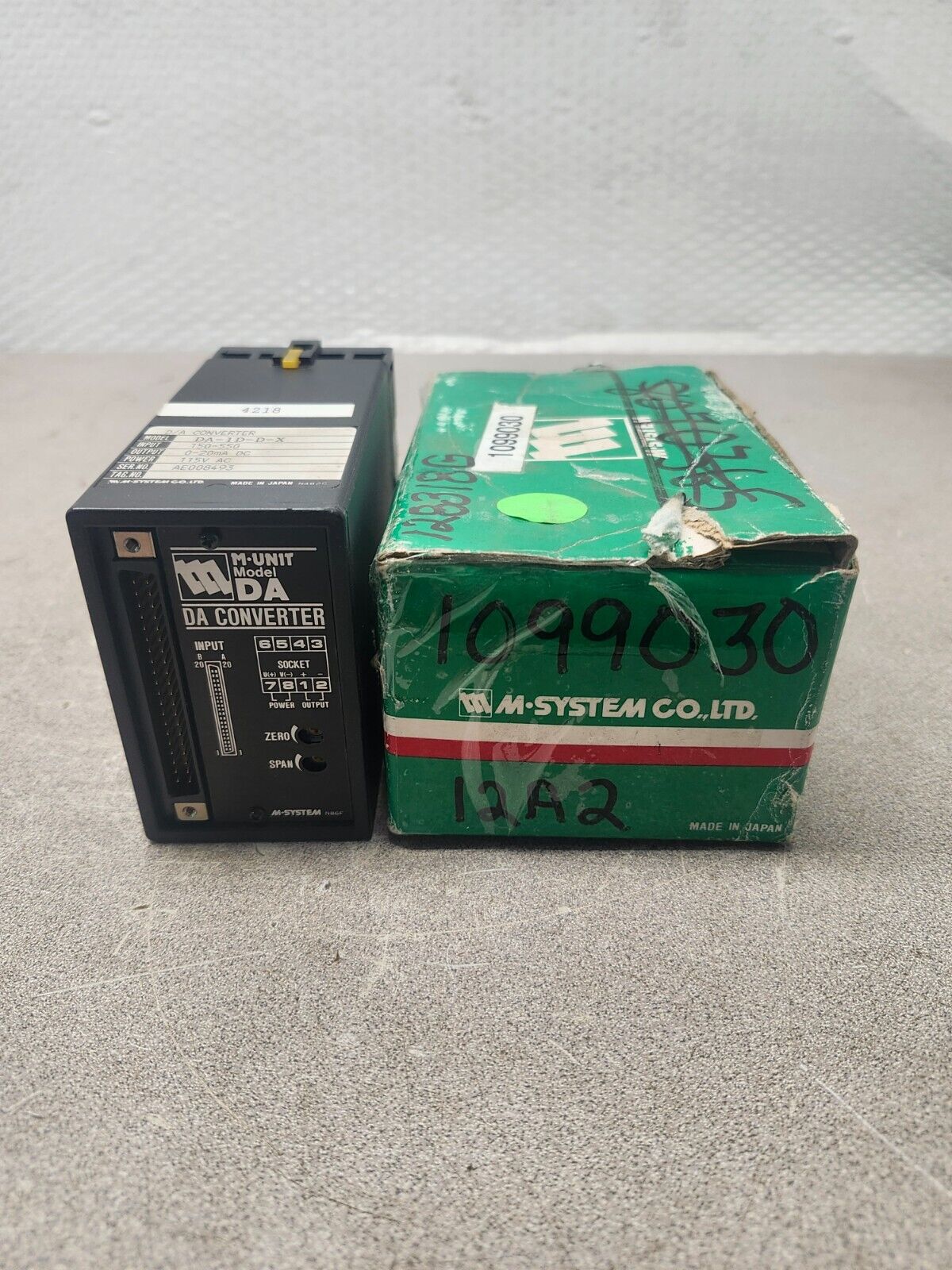 NEW IN BOX M UNIT SYSTEM DA CONVERTER 4218 DA-1D-D-X