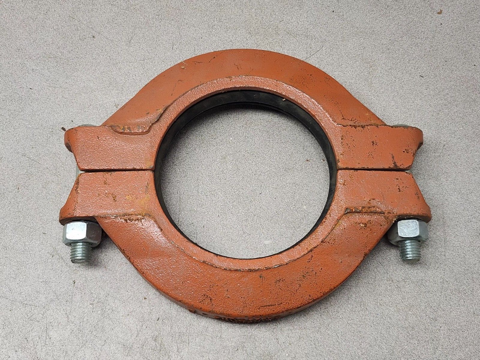 NEW SHURJOINT 8"X6" 7706 PIPE CLAMP 219.1X168.3