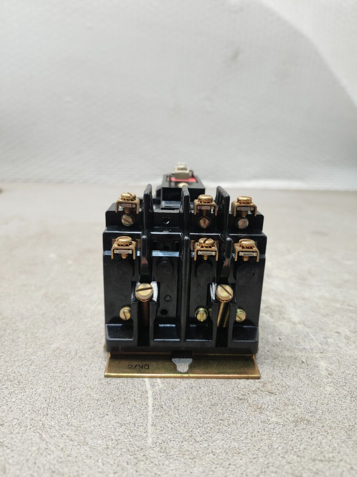 NEW IN BOX ALLEN BRADLY TYPE BR AC RELAY 120V COIL 700BR300
