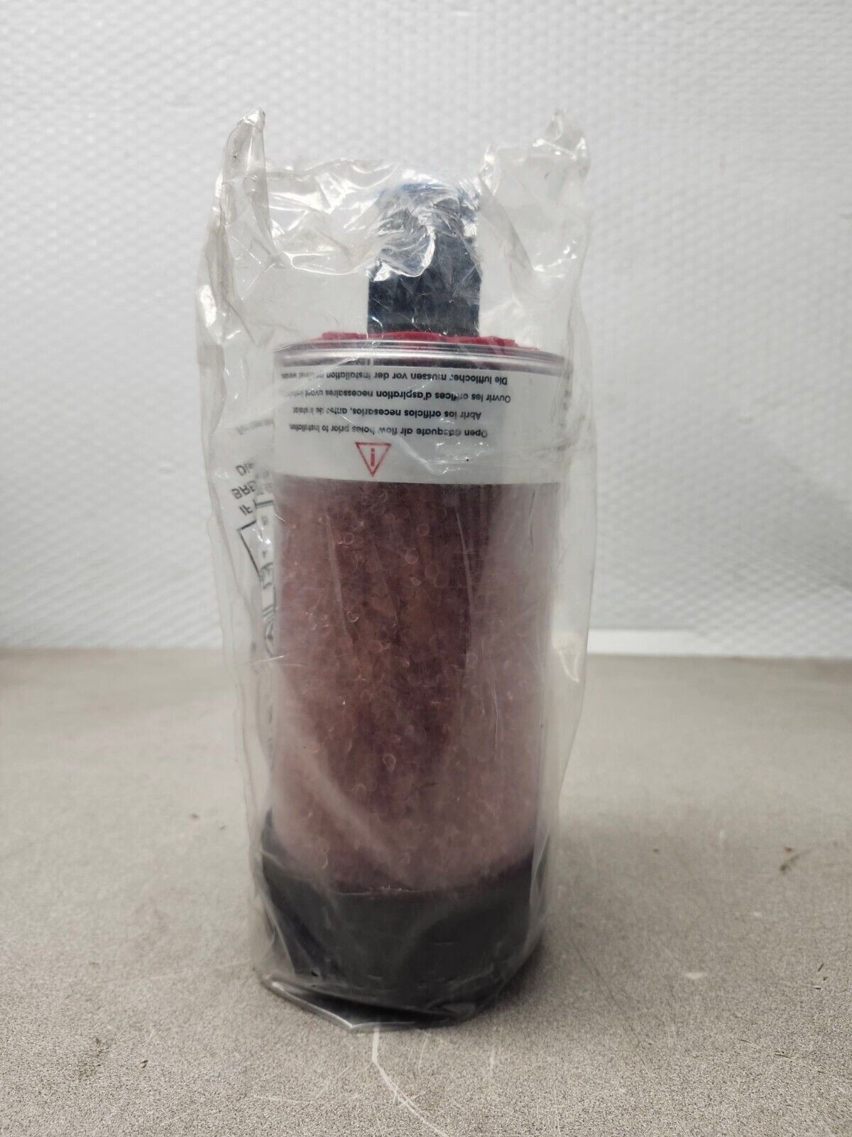 NEW IN PACKAGE DESICCANT BREATHER MODEL MOB4