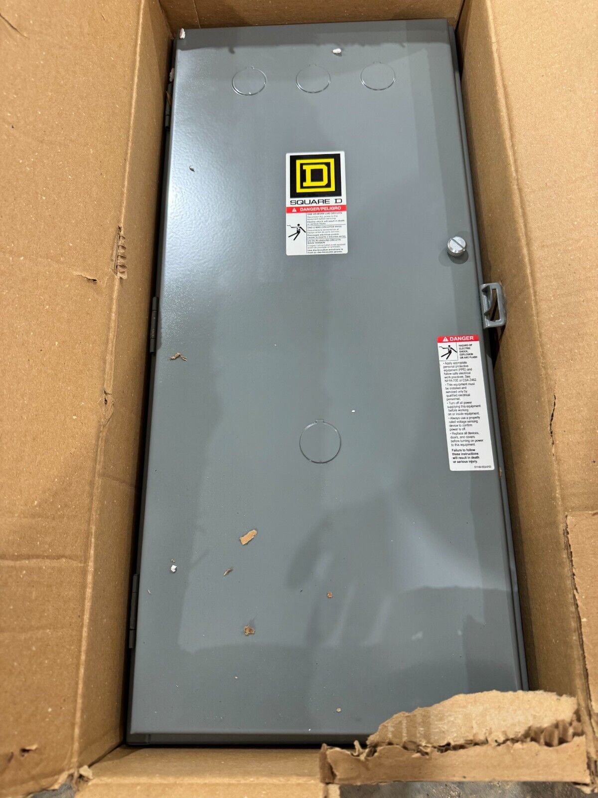NEW IN BOX SQUARE D 100AMP ENCLOSED LIGHTING CONTACTOR 110/120V COIL 8903SQG2V02