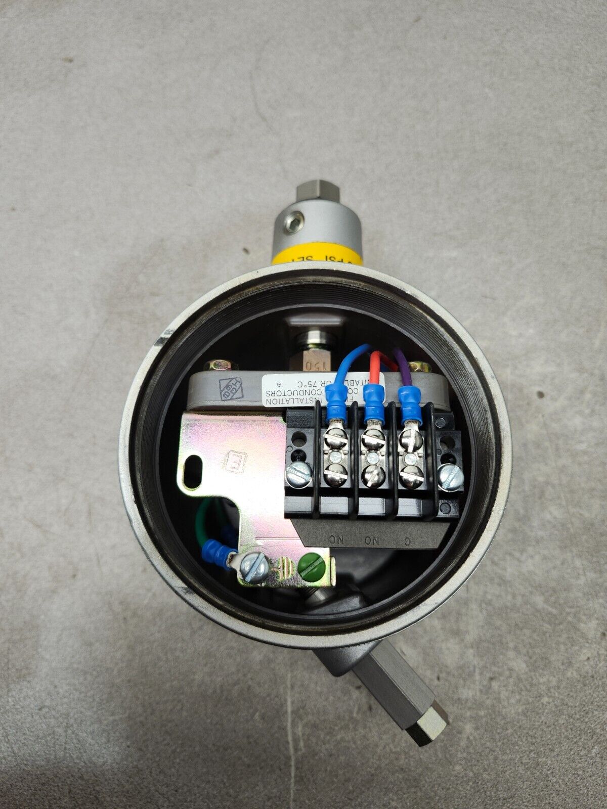 NEW IN BOX BARKSDALE D1X-A150SS-UL