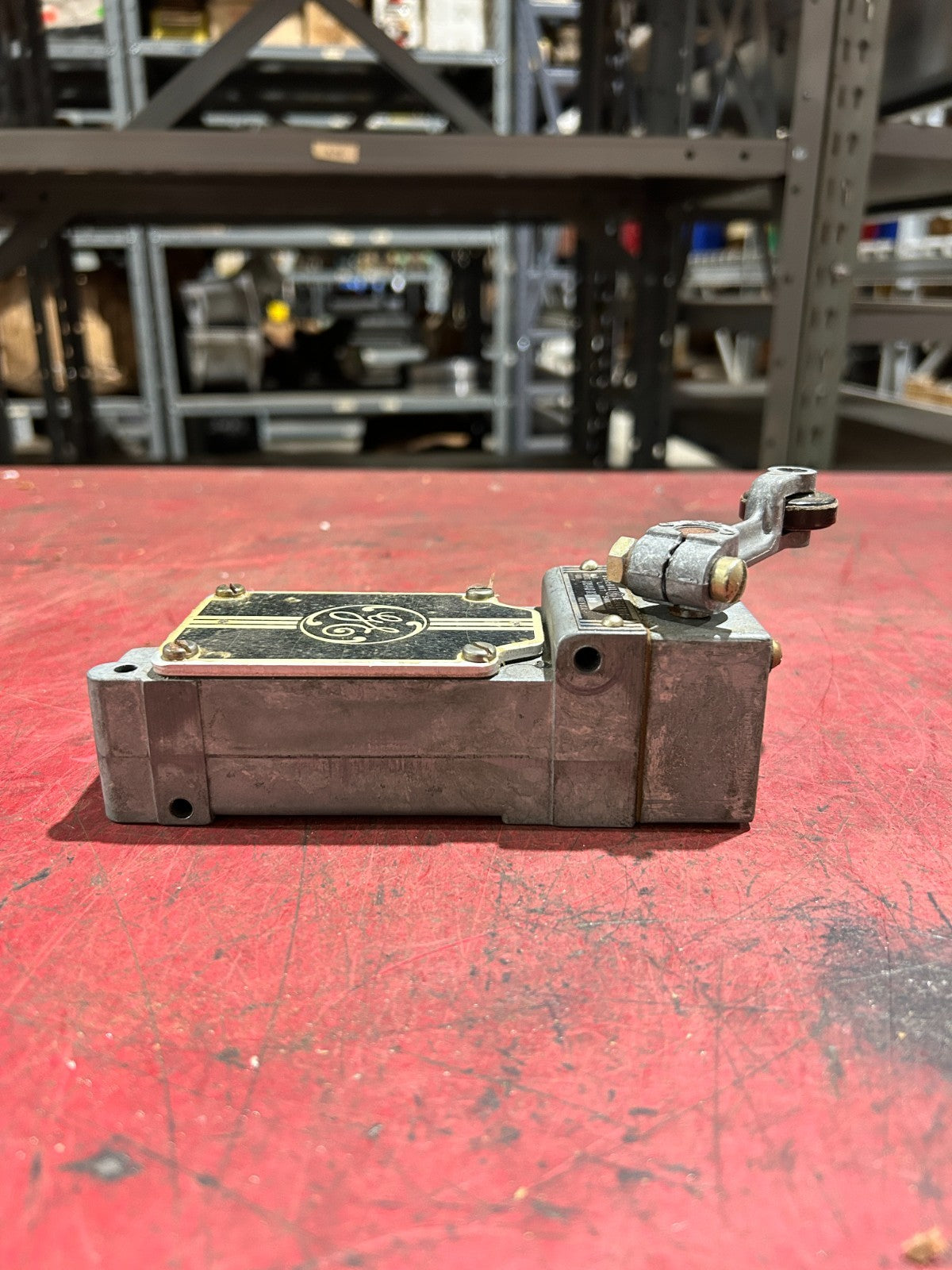 47716288