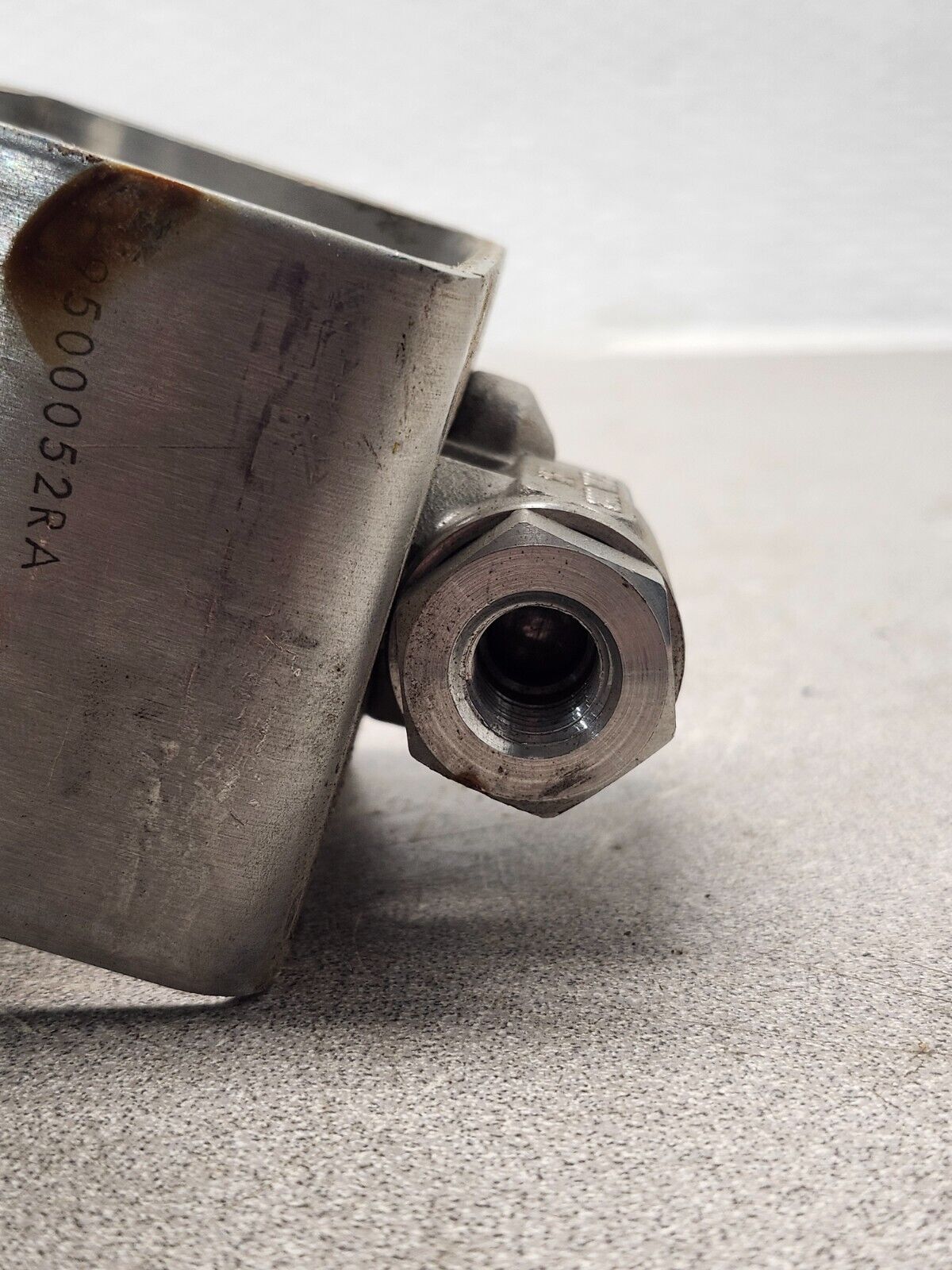 USED Contromatics Pneumatic Acuator PA-180-M3 W/1/4'' 2000WOG PSI VALVE