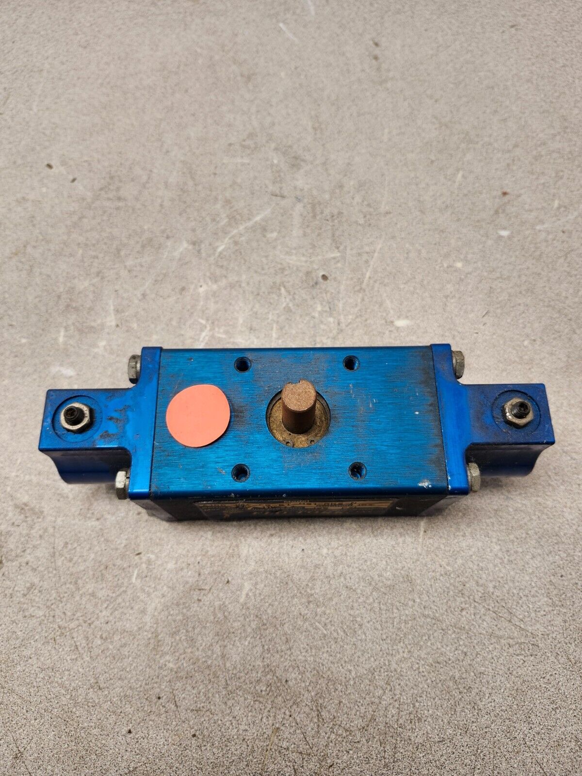 NEW NO BOX Flo-Tork Actuator 184 degree Rotation 125PSI A100-184-CL-AR-ET-MS1-RK