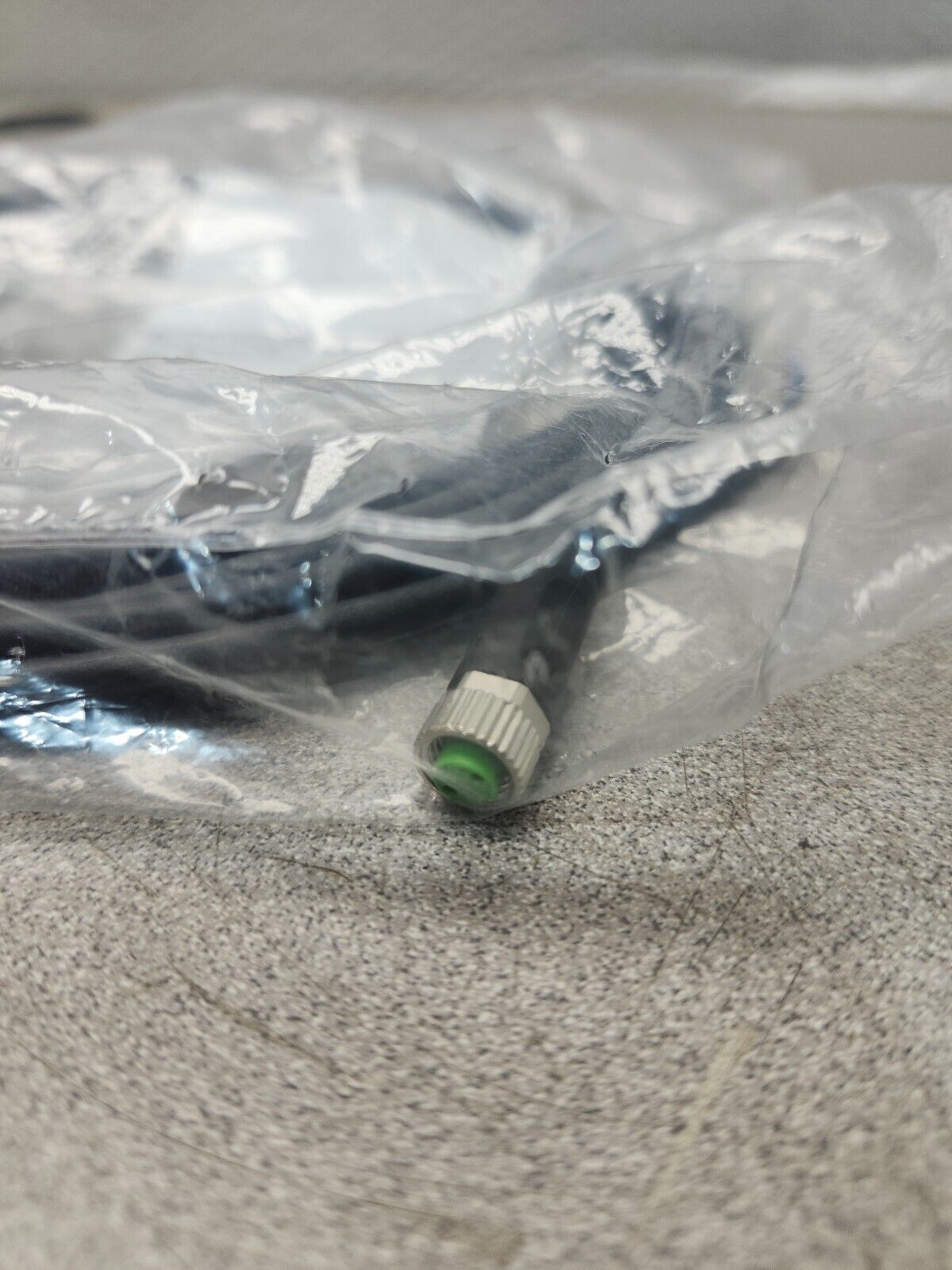 NEW IN BAG LOT OF 5 MURR ELECTRONIK CONNECTOR CABLE M8 FEMALE 7000-08041-6200500