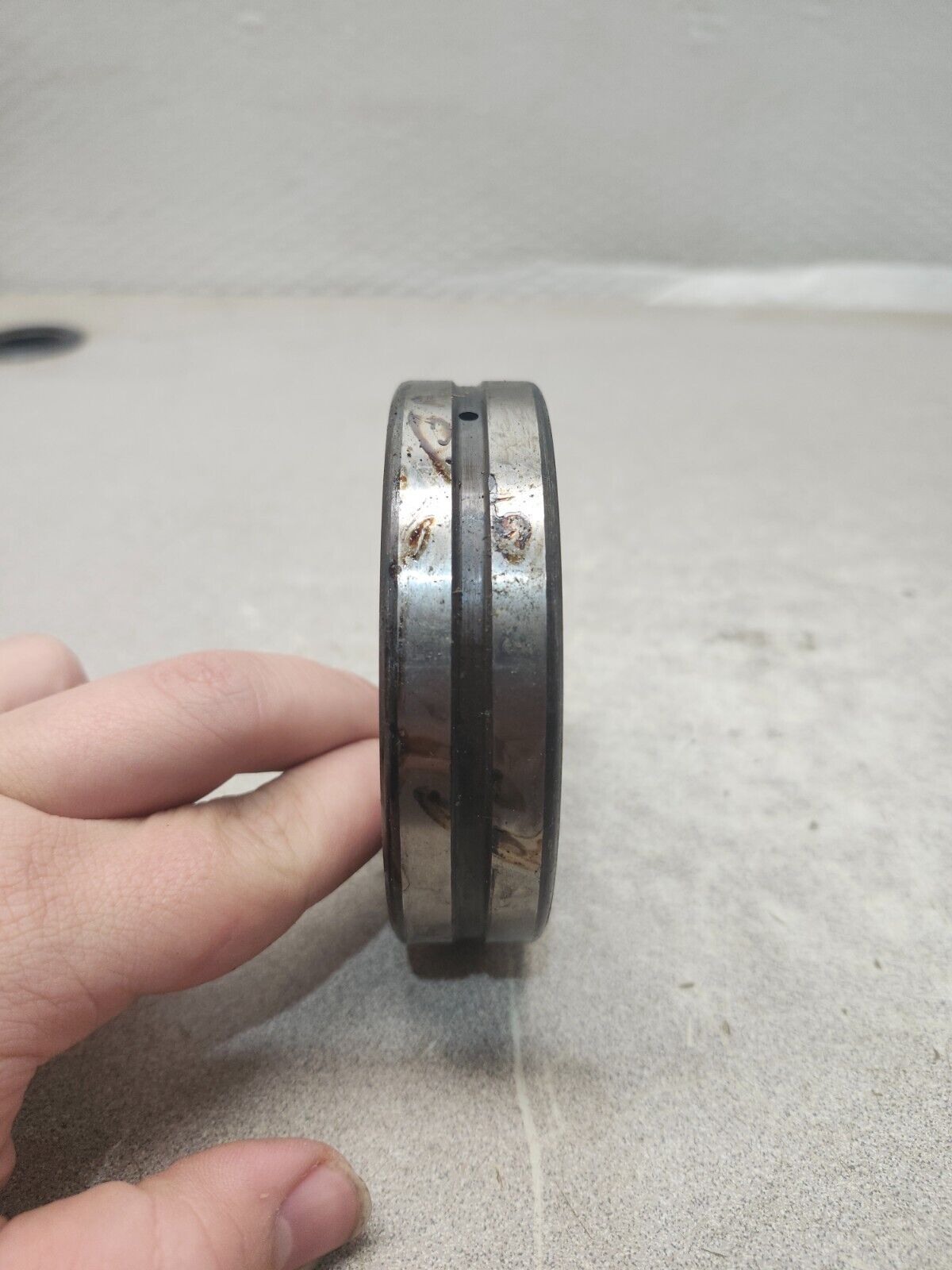 NEW IN BOX LOT OF 2 SKF Spherical roller bearing 22211EK/C3