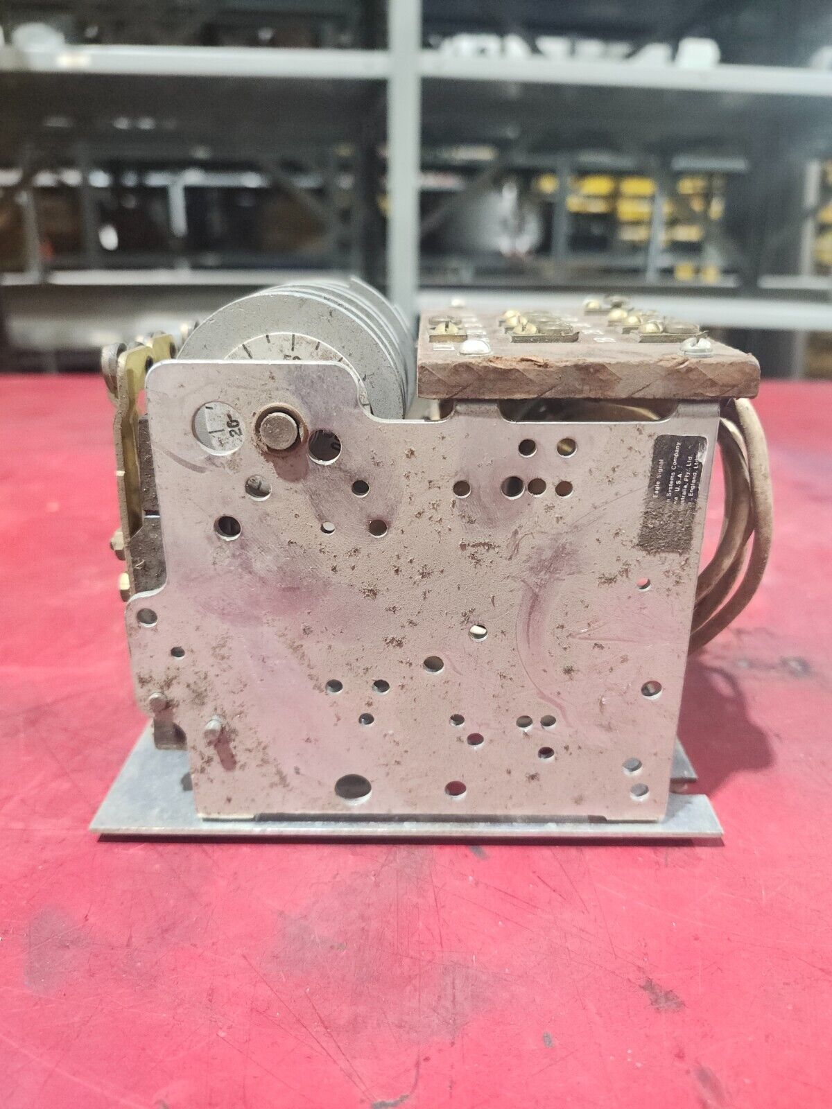 USED Eagle Signal Gulf + Western 120HZ 60HZ TIMER HF43A61401