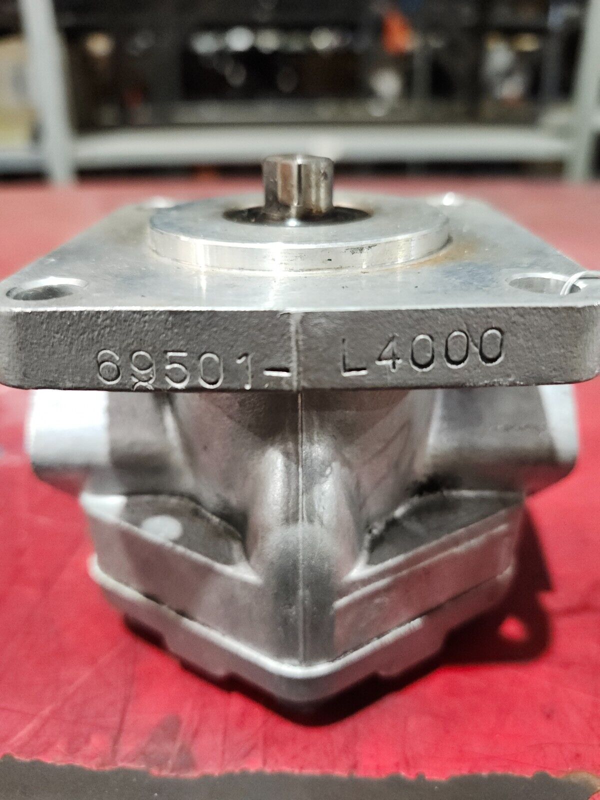 NEW NO BOX Aztec Hydraulic Pump for Nissan 69501-L4000