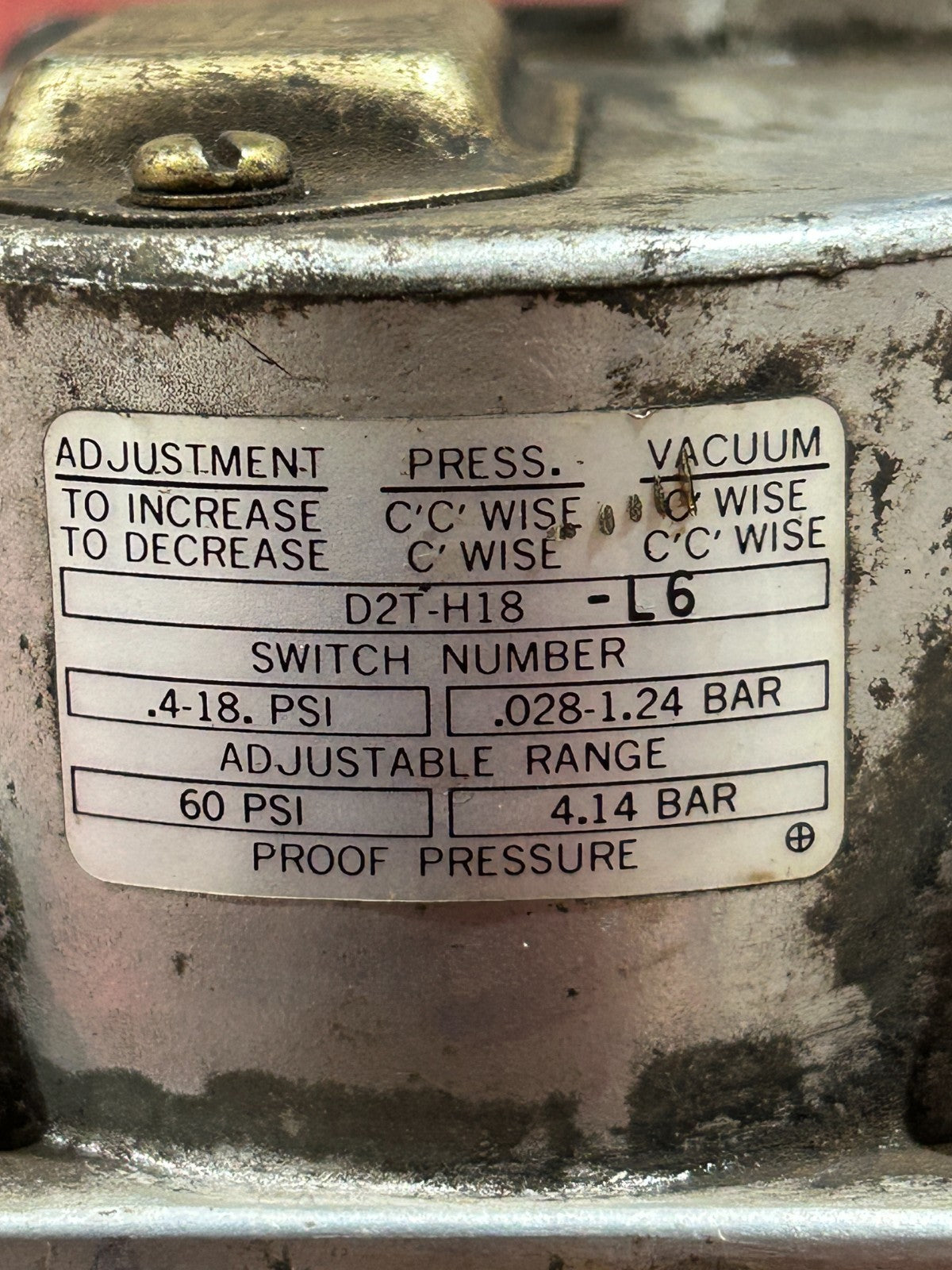 47702554
