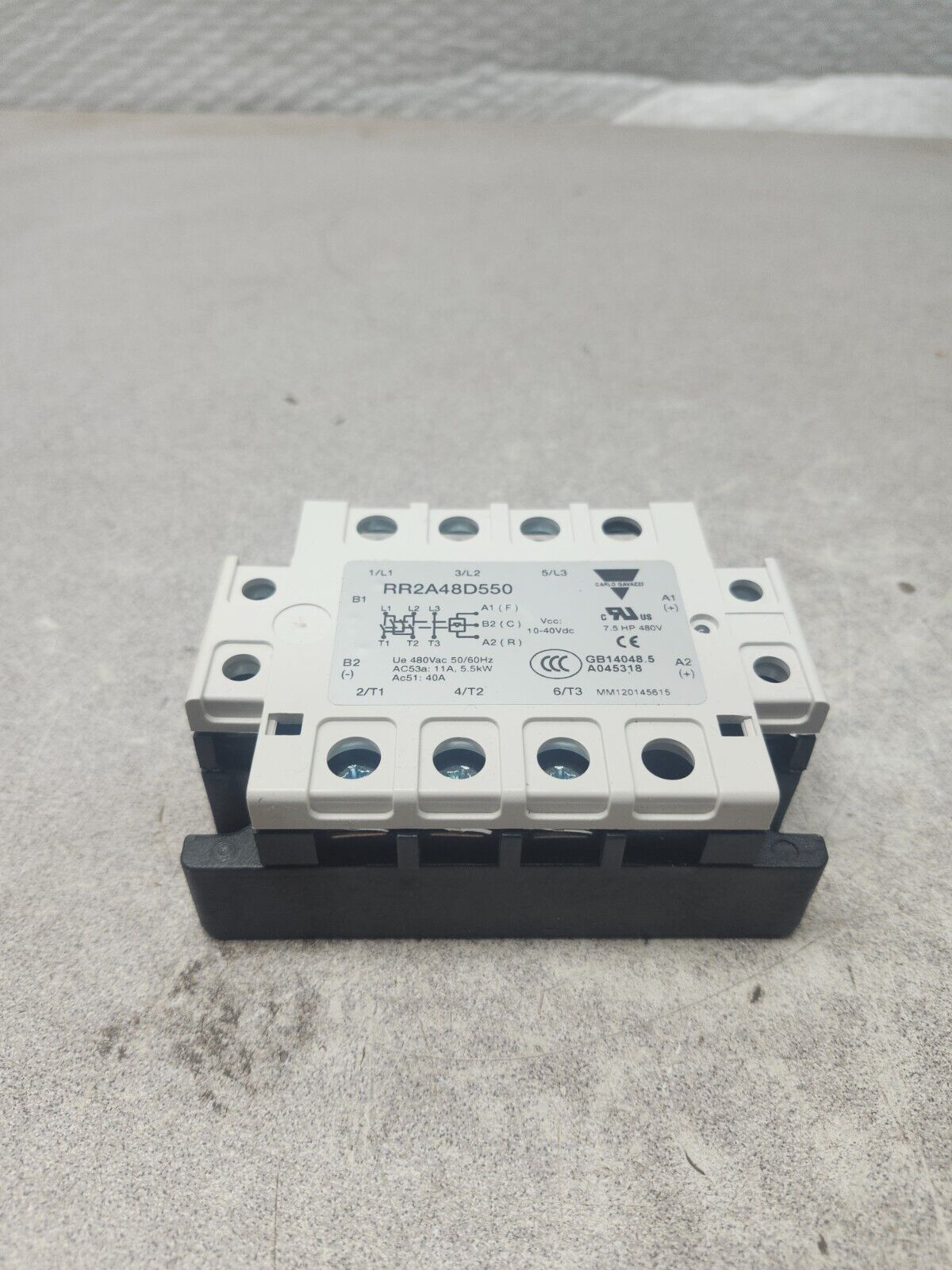NEW IN BOX Carlo Gavazzi Reversing Motor Controller RR2A48D550