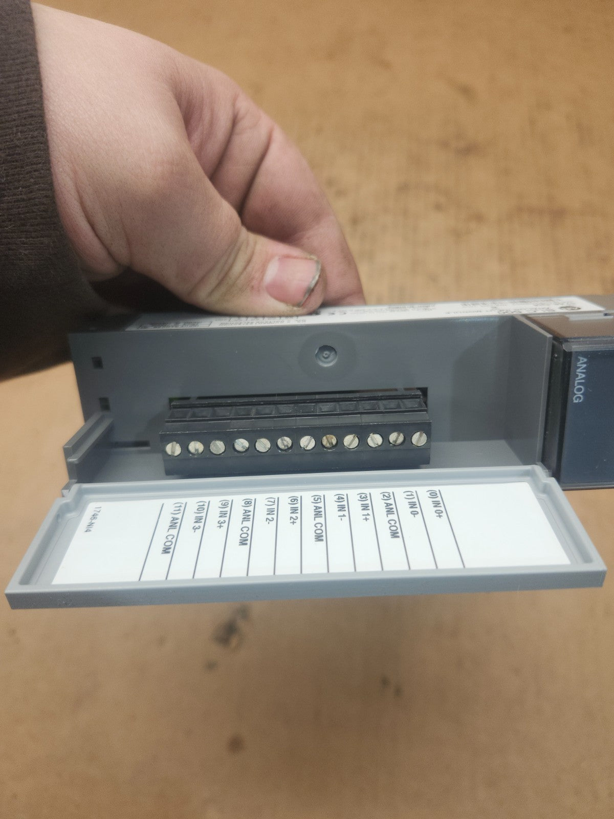 47502000
