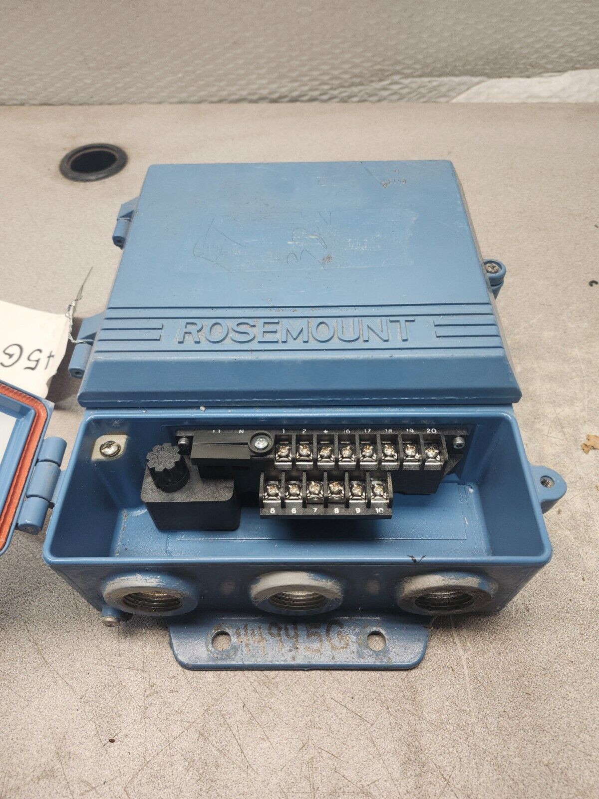 USED ROSEMOUNT MAGNETIC FLOW TRANSMITTER MODEL 8712C P12N0E0235