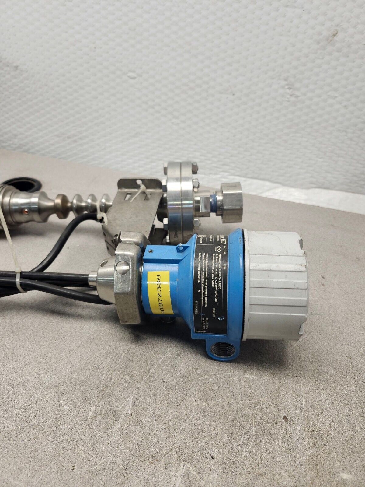 NEW NO BOX ENDRESS+HAUSER Pressure Transmitter PMP55-2UBJ7/101 WITH PIT37Z336