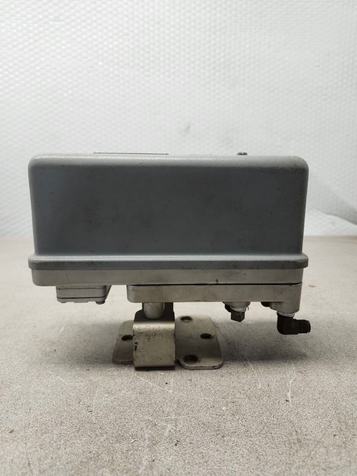 USED FOXBORO SQUARE ROOT EXTRACTOR 557