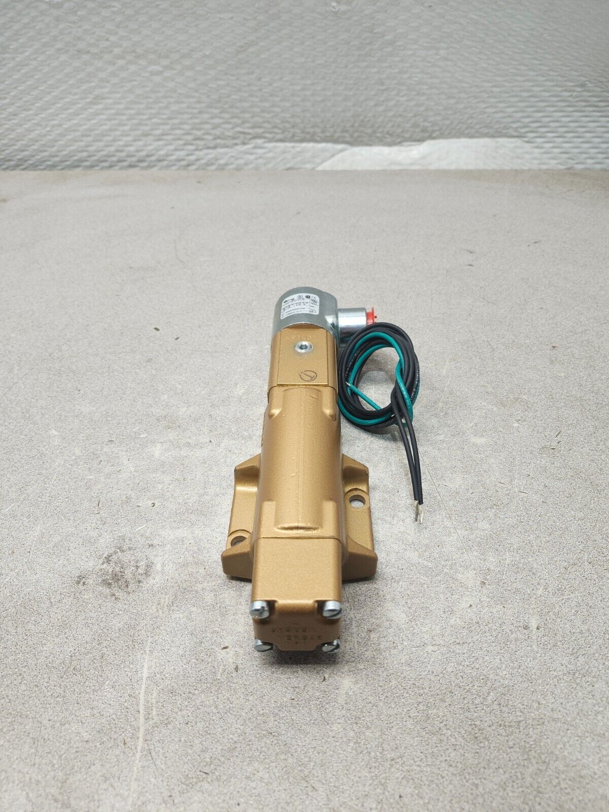 NEW IN BOX VERSA Valve, Selector, Brass, 120V60Hz VSG-8532-A120