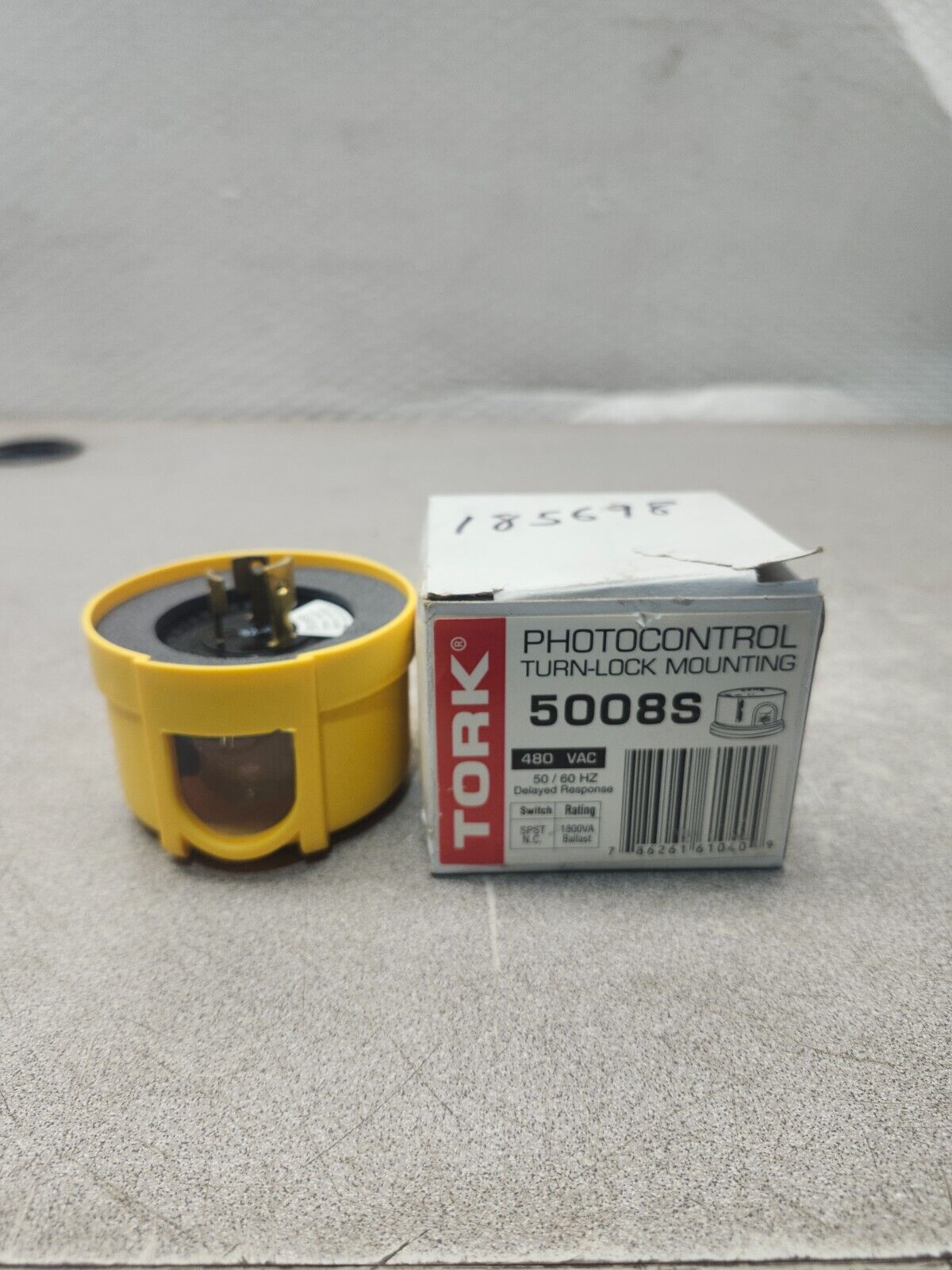 NEW IN BOX LOT OF 6 Tork Photocontrol Turn-Lock Mounting 5008S