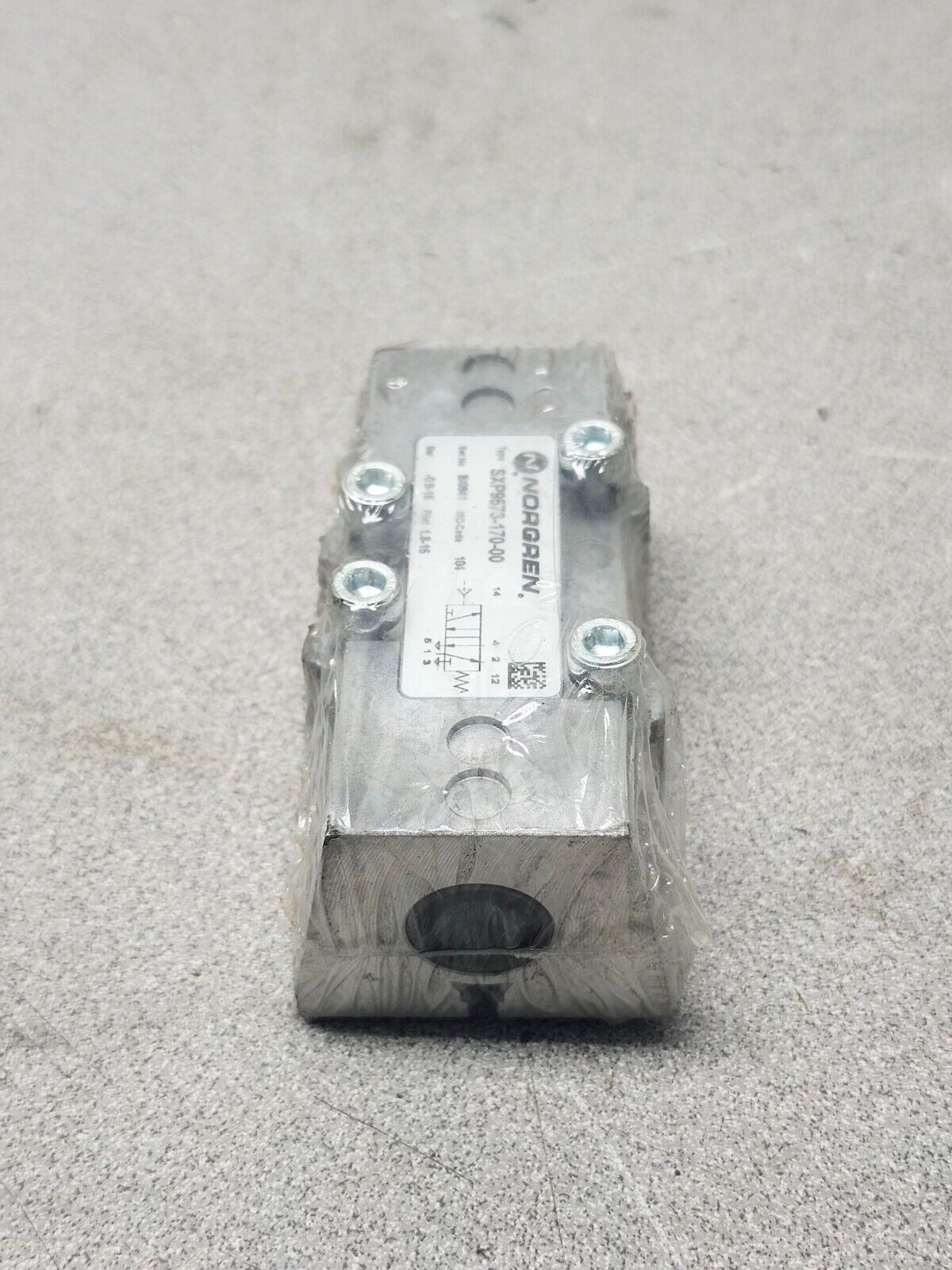 NEW NORGREN PNEUMATIC SOLENOID VALVE SXP9573-170-00