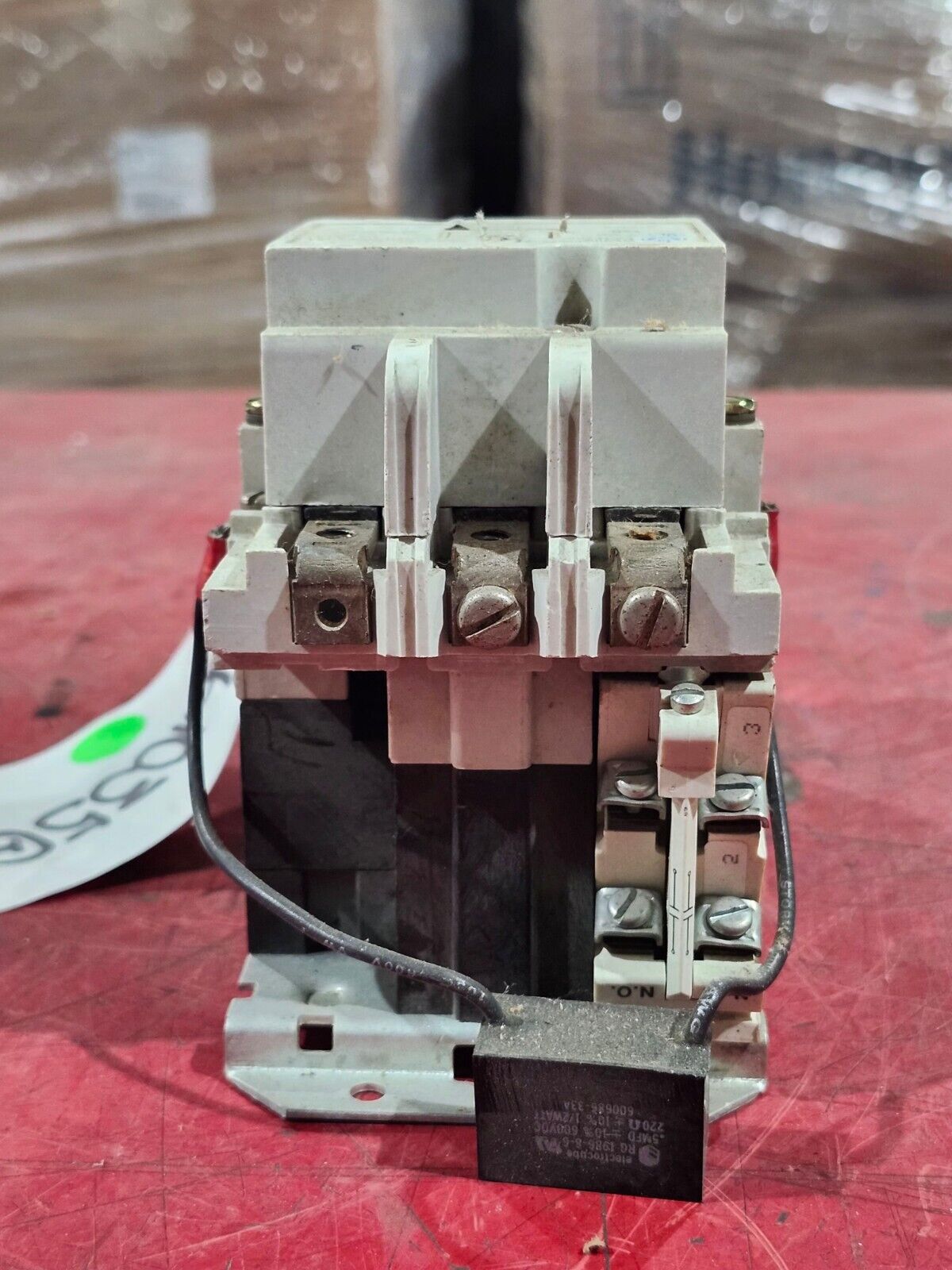 PREOWNED WESTINGHOUSE MOTOR CONTROL A200M2CA-CDZ1